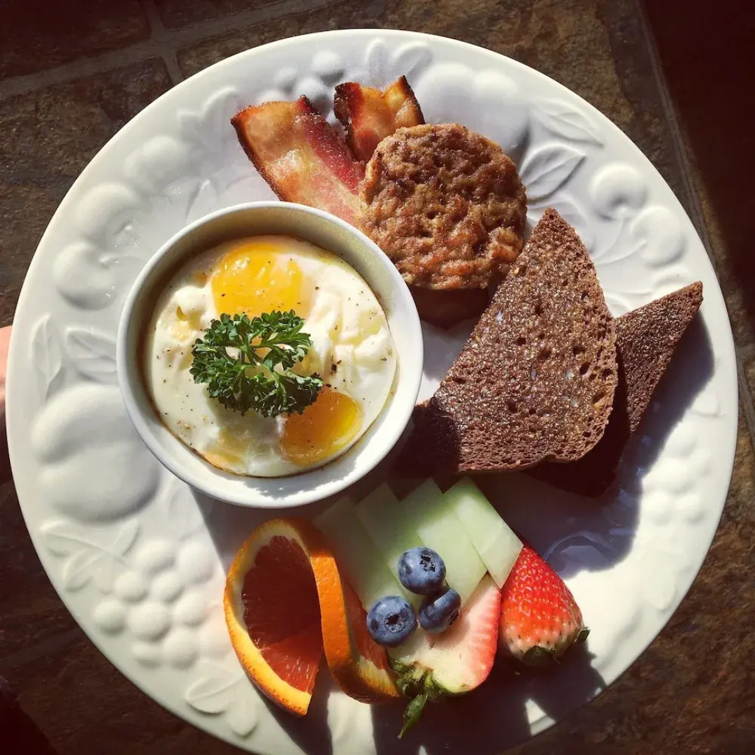 Snowberry Inn Bed & Breakfast