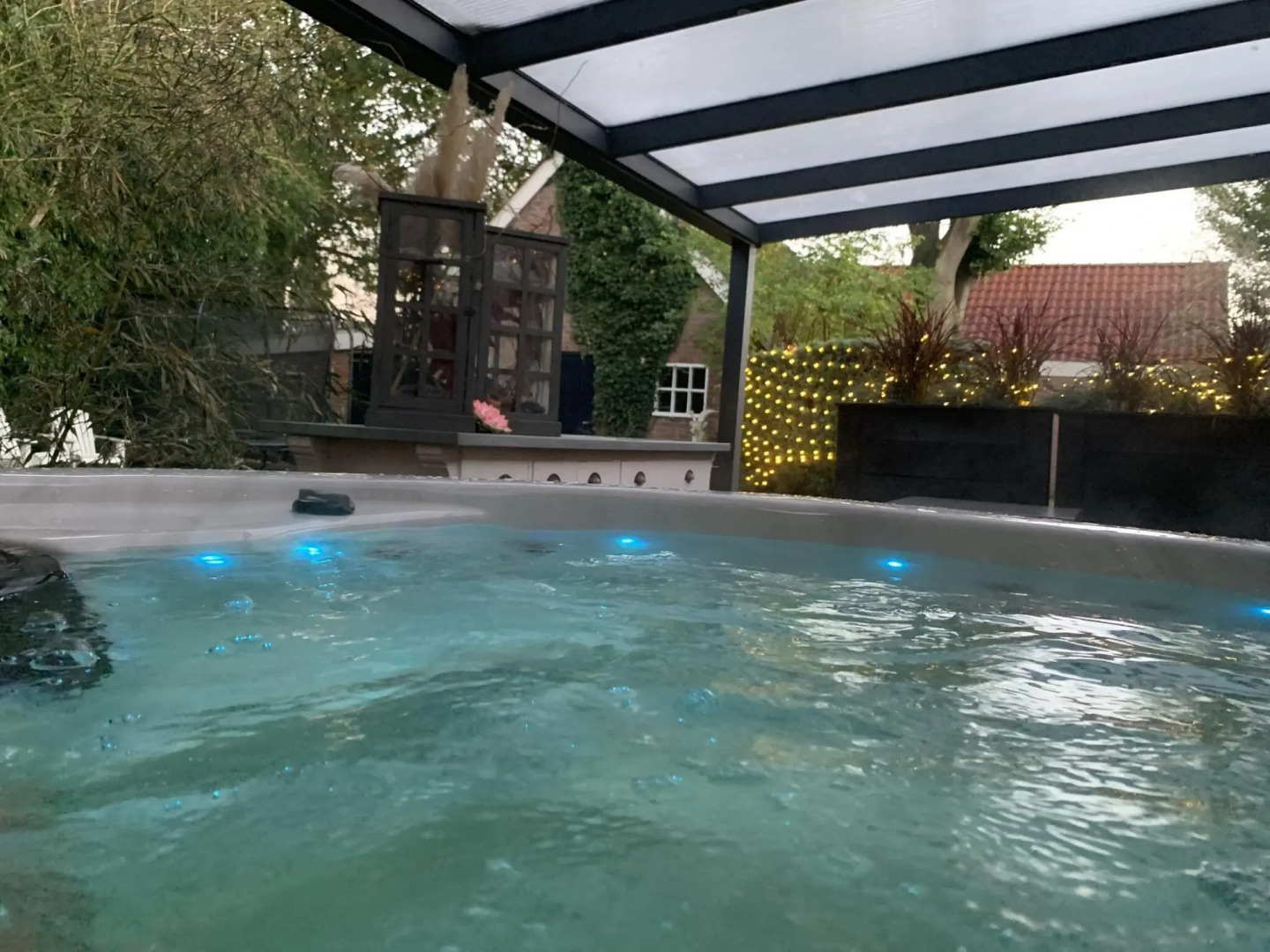 Cozy villa with wellness tub, sauna and spacious garden