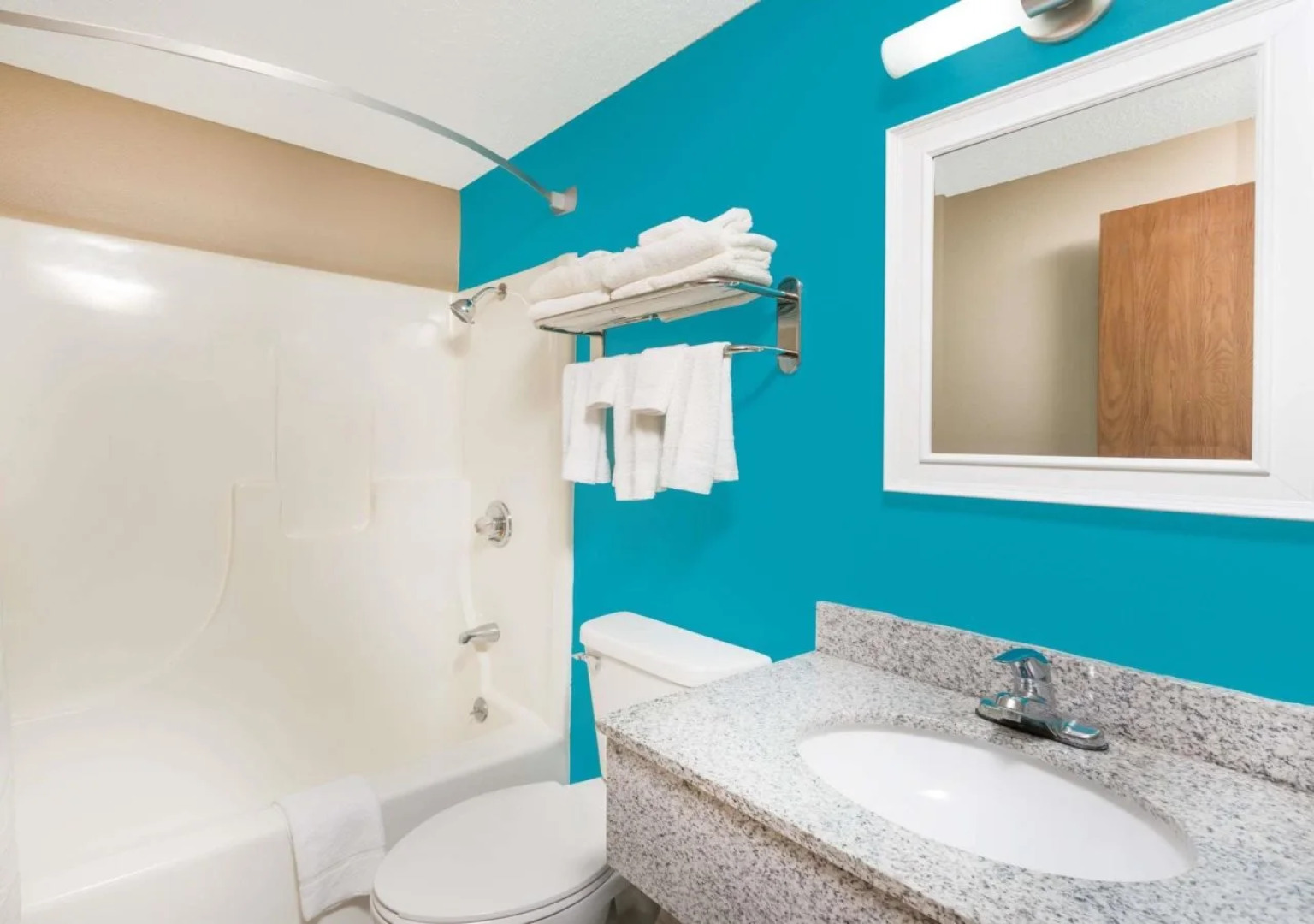 Super 8 By Wyndham Spencer