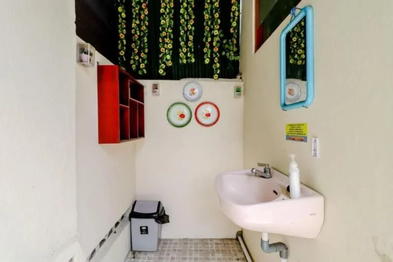 Bahagia Sederhana Homestay by ZUZU