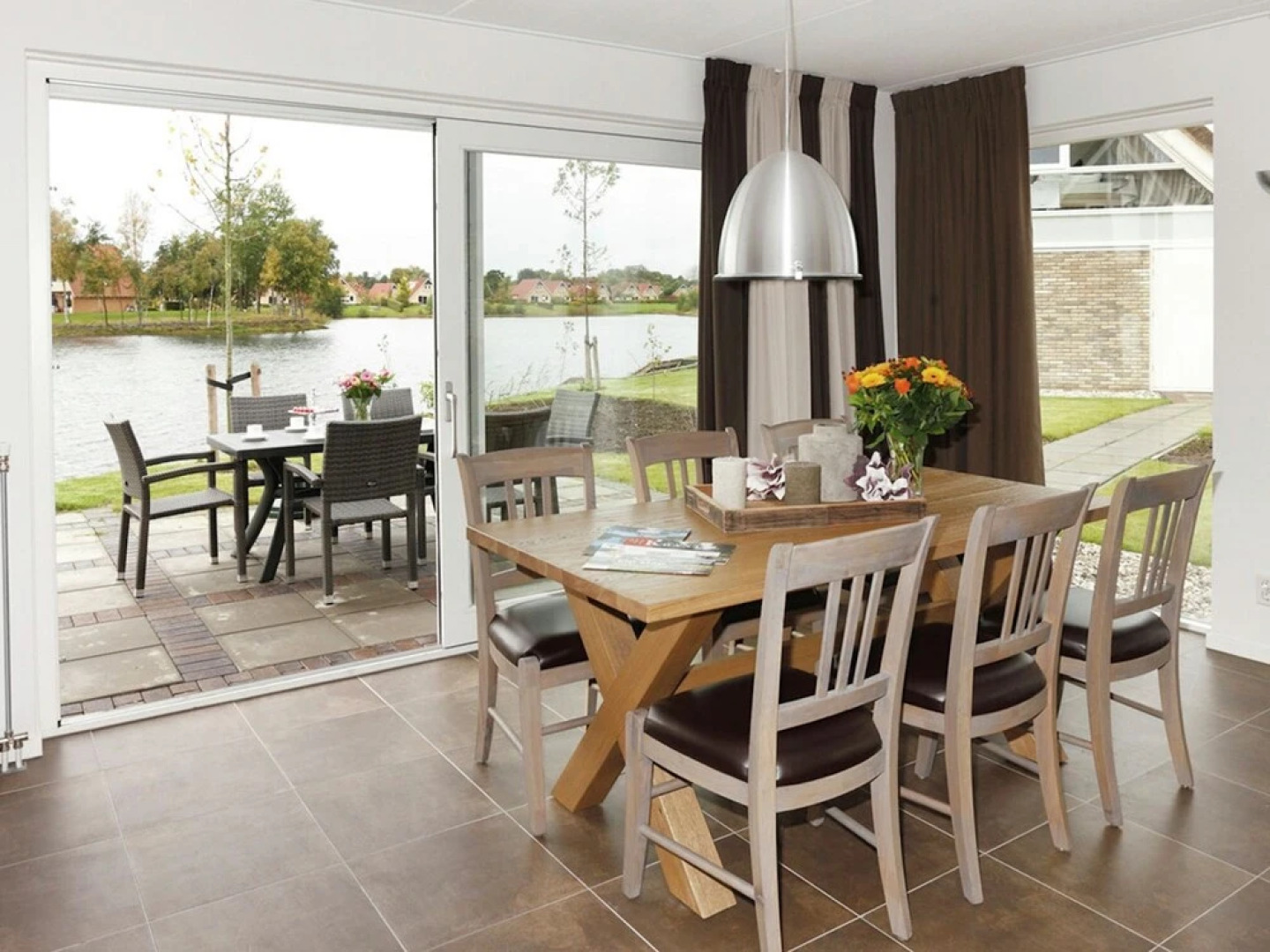 Family Retreat With Garden