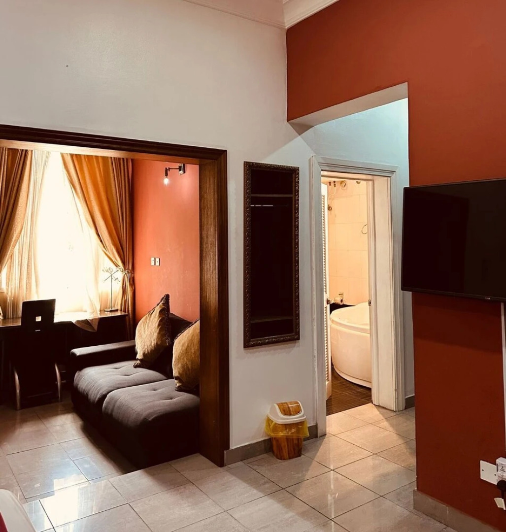 Bates Garden Guest House