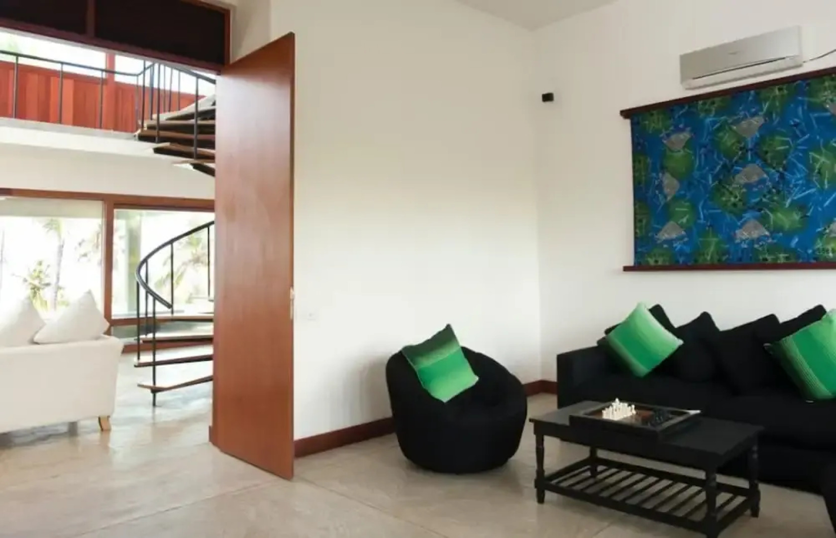 Modern Beach Villa With Roof Terrace