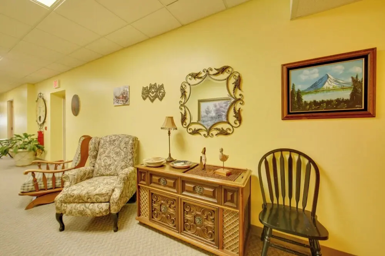 Conference Center & Pond: New Kensington Apartment