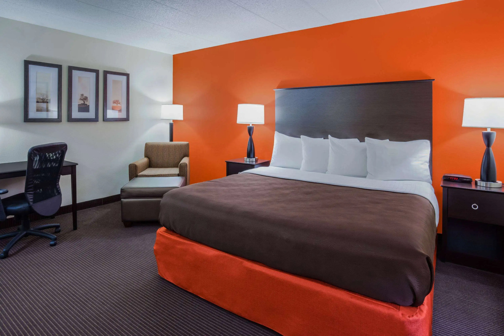 AmericInn by Wyndham Mora