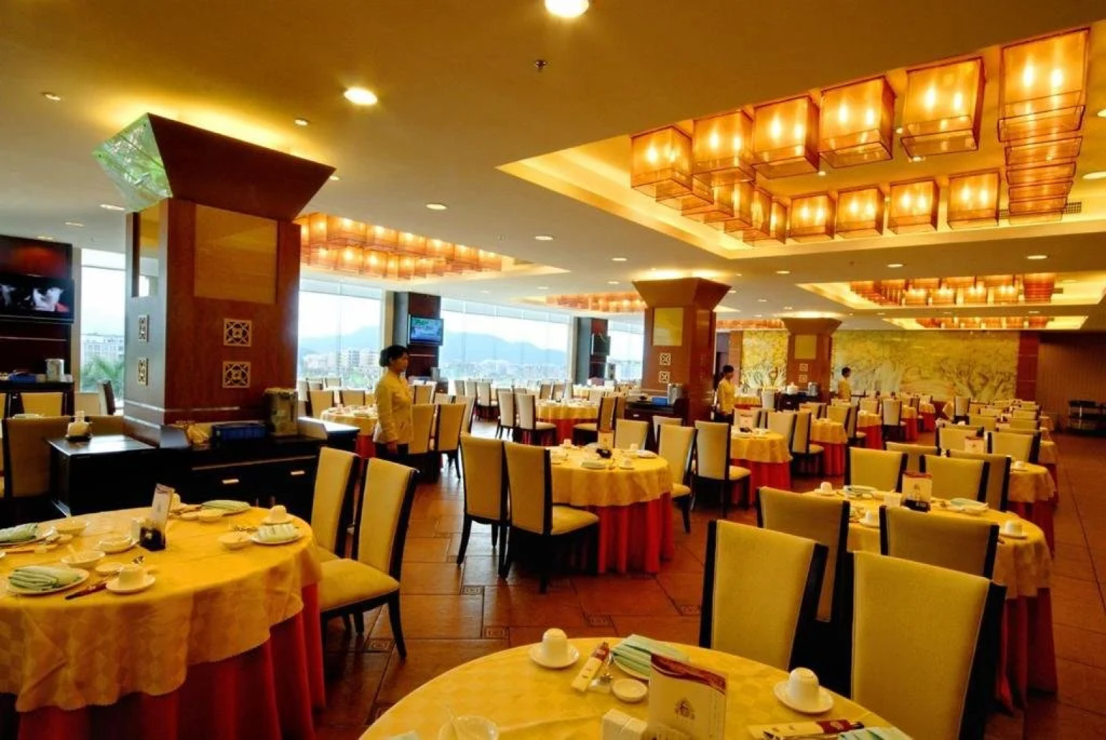 East Lake International Hotel