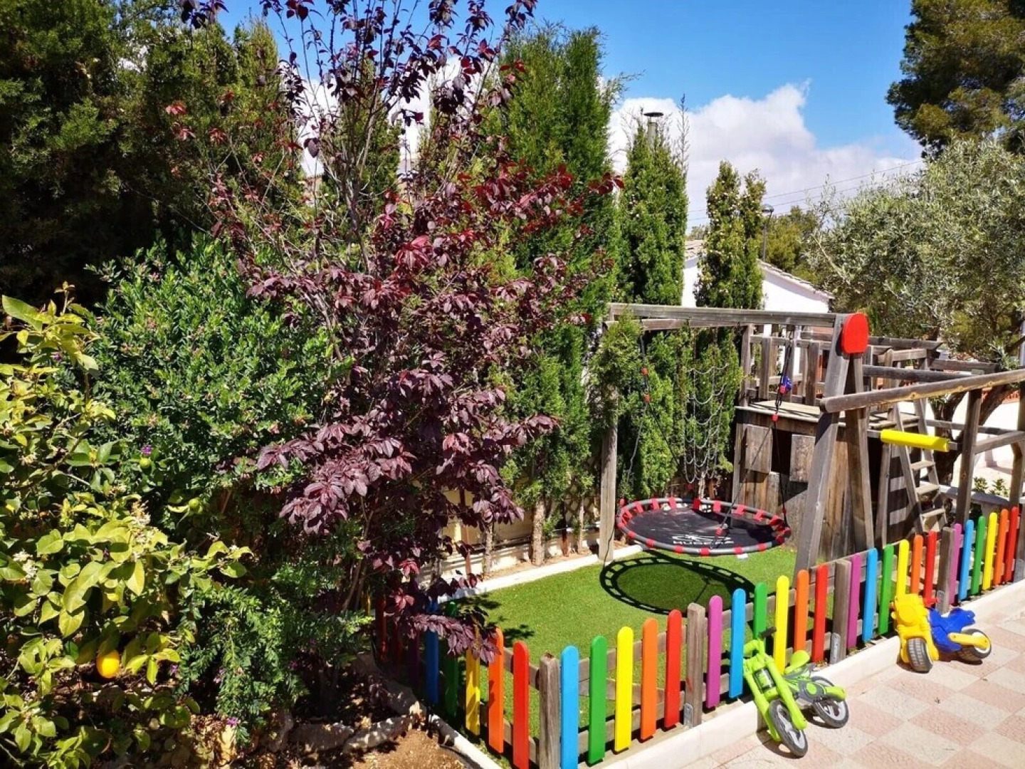 Casa ideal para familias con piscina y parque