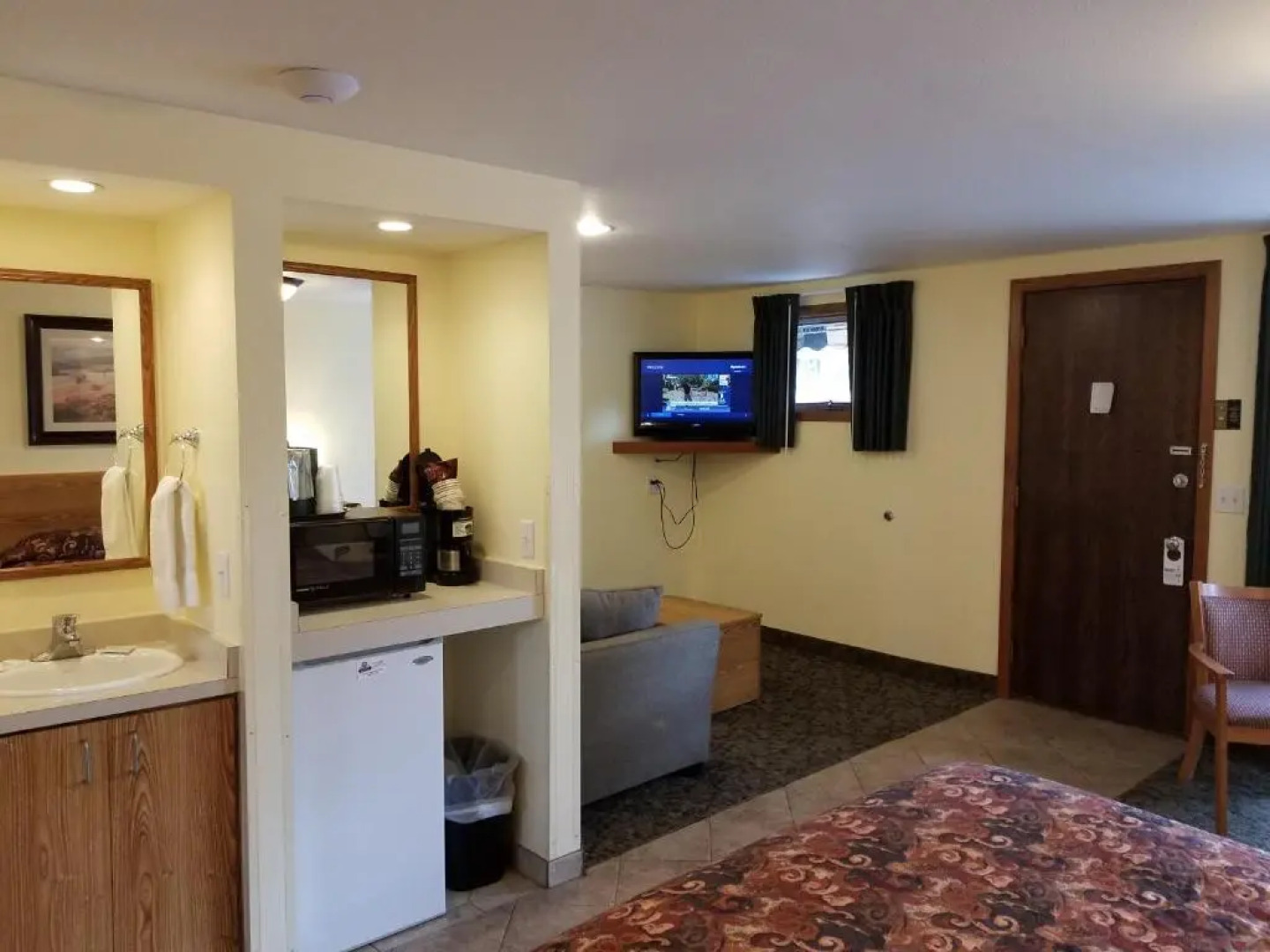 Black Hawk Motel and Suites