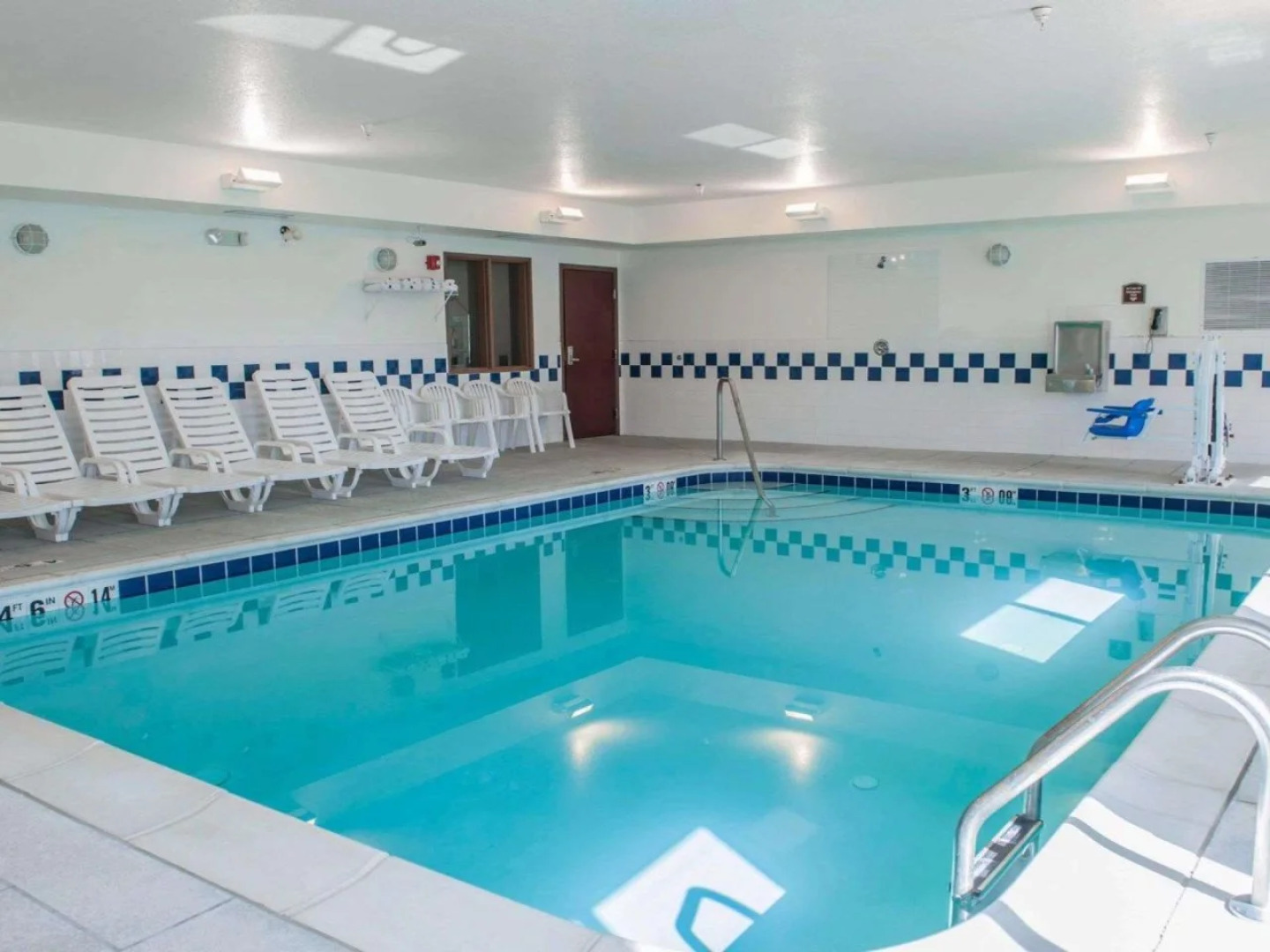 Comfort Inn & Suites Muncie Near University