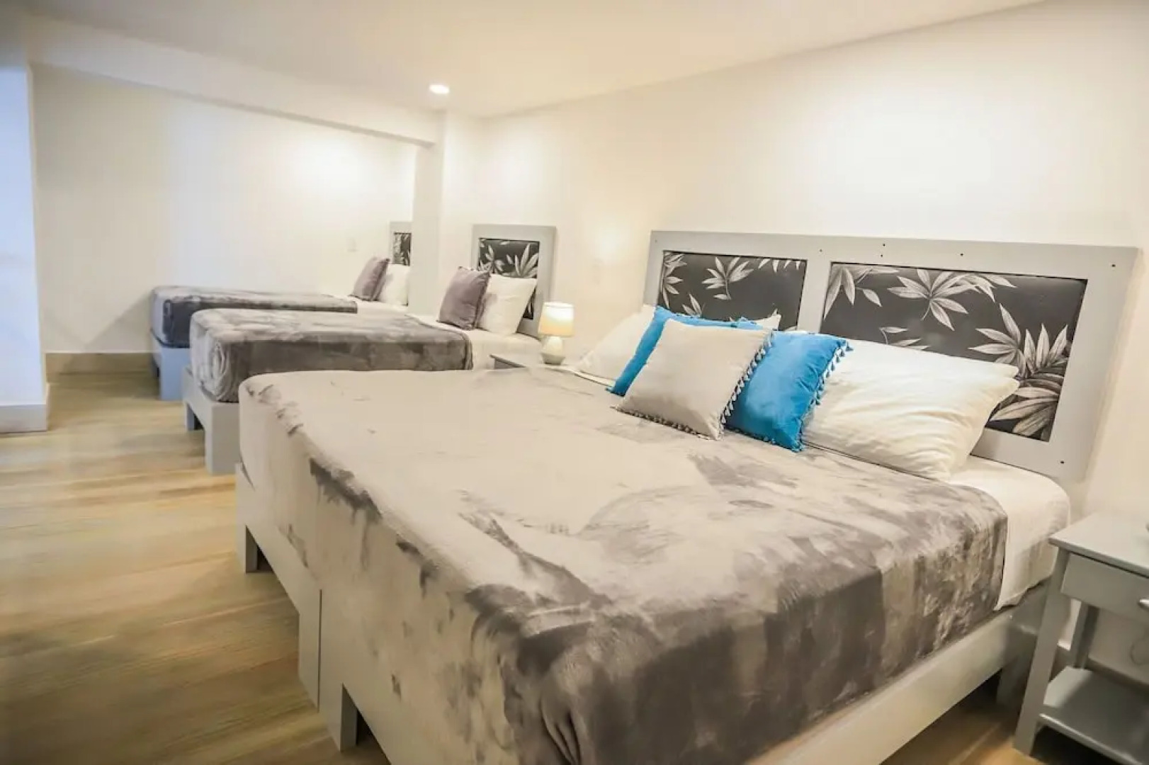 Iguana Surf Beachfront Cabinas