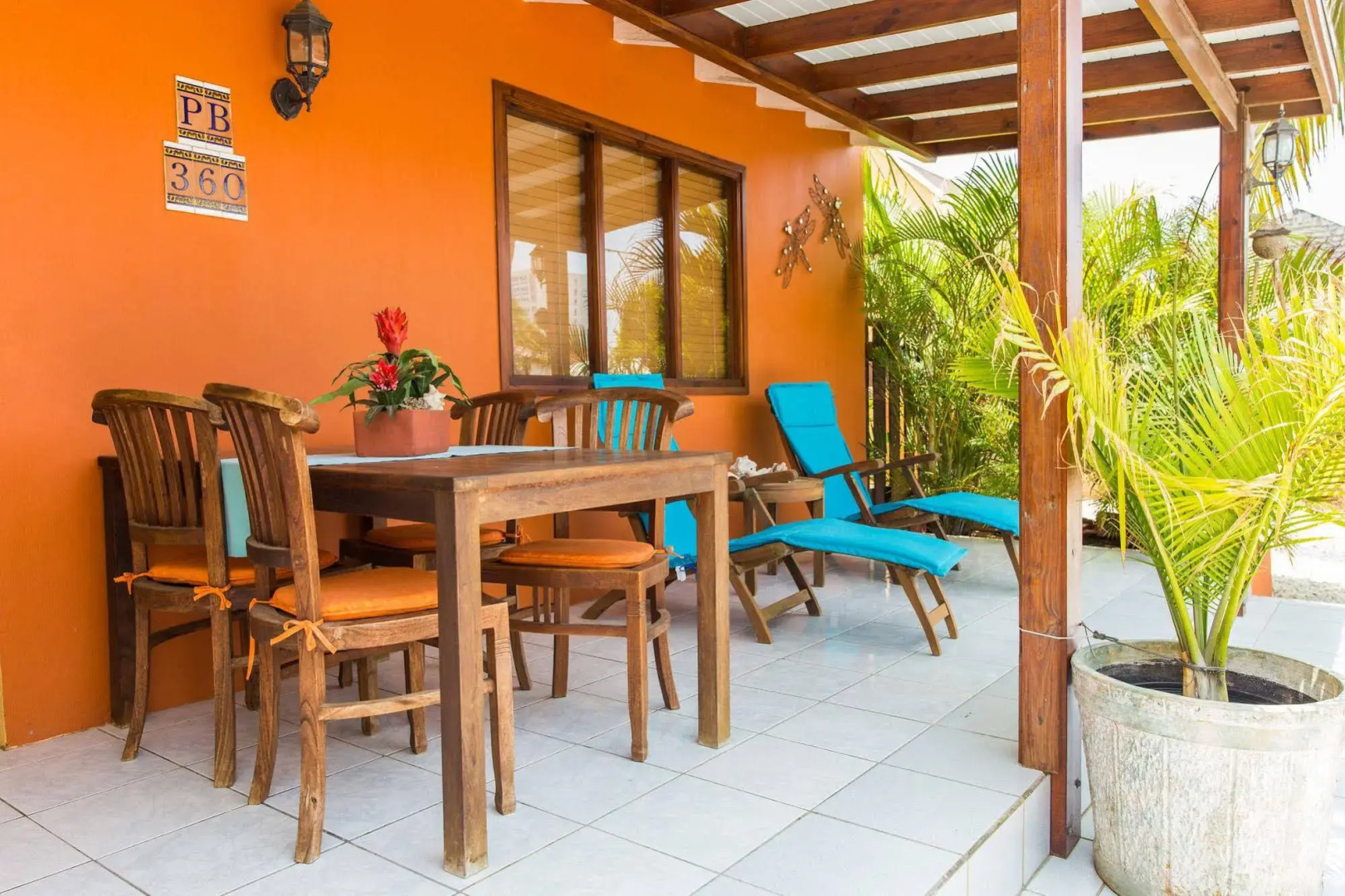 Cariñas Studio Apartments