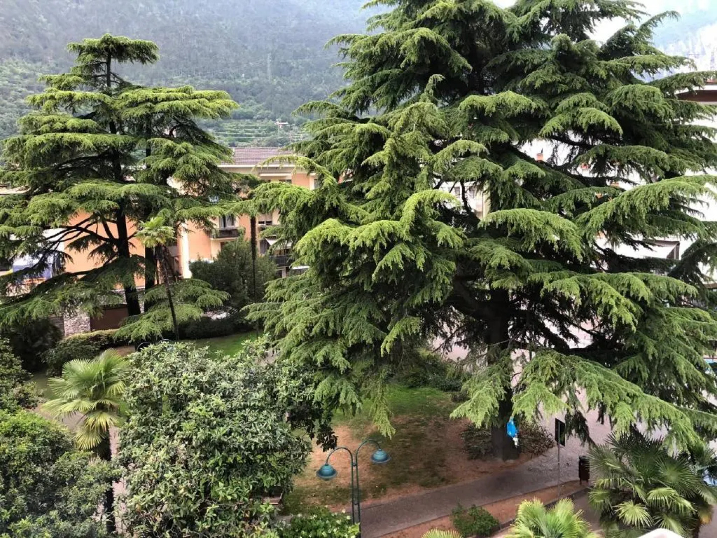 White Residence Apartment