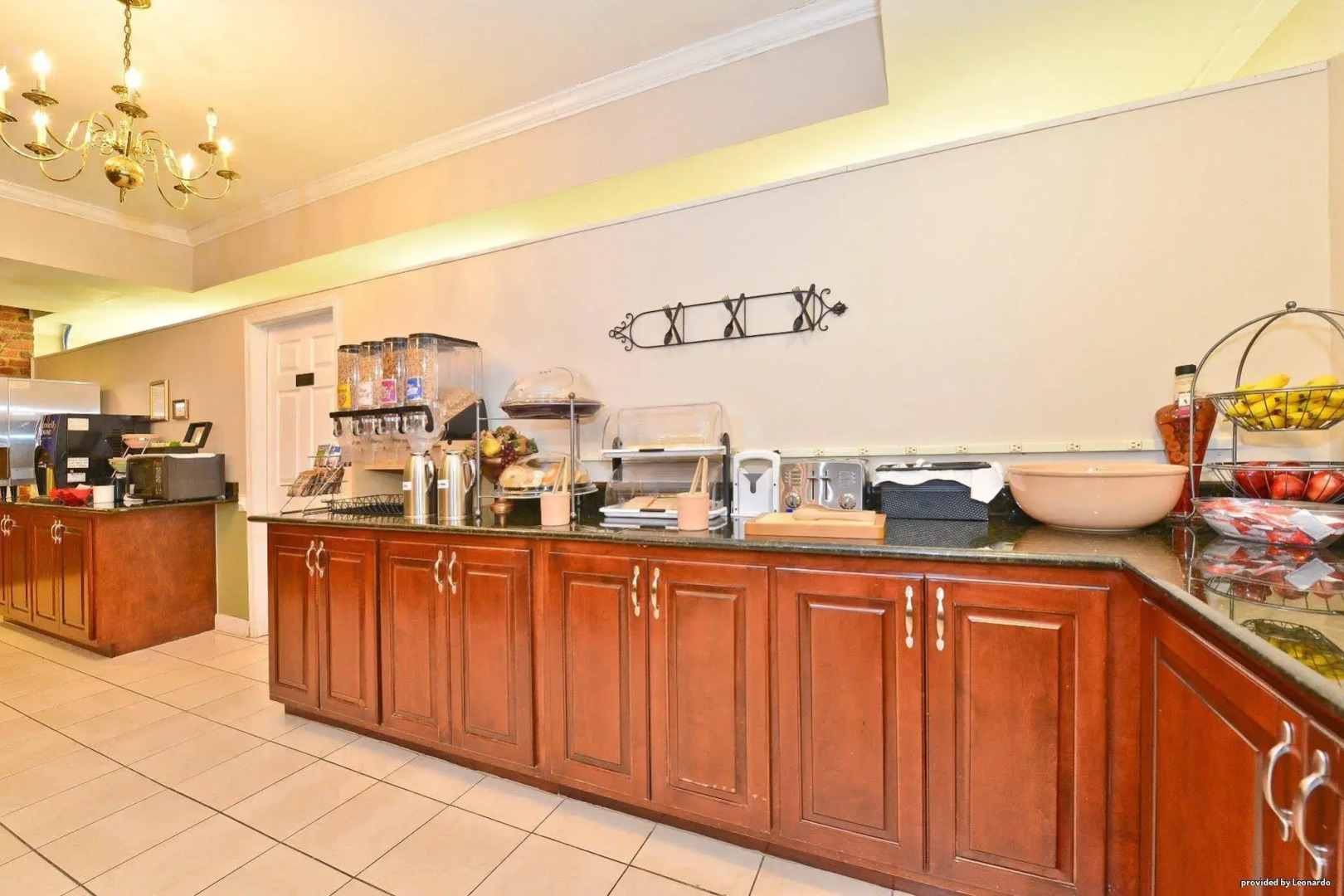 Best Western Plus Governor's Inn