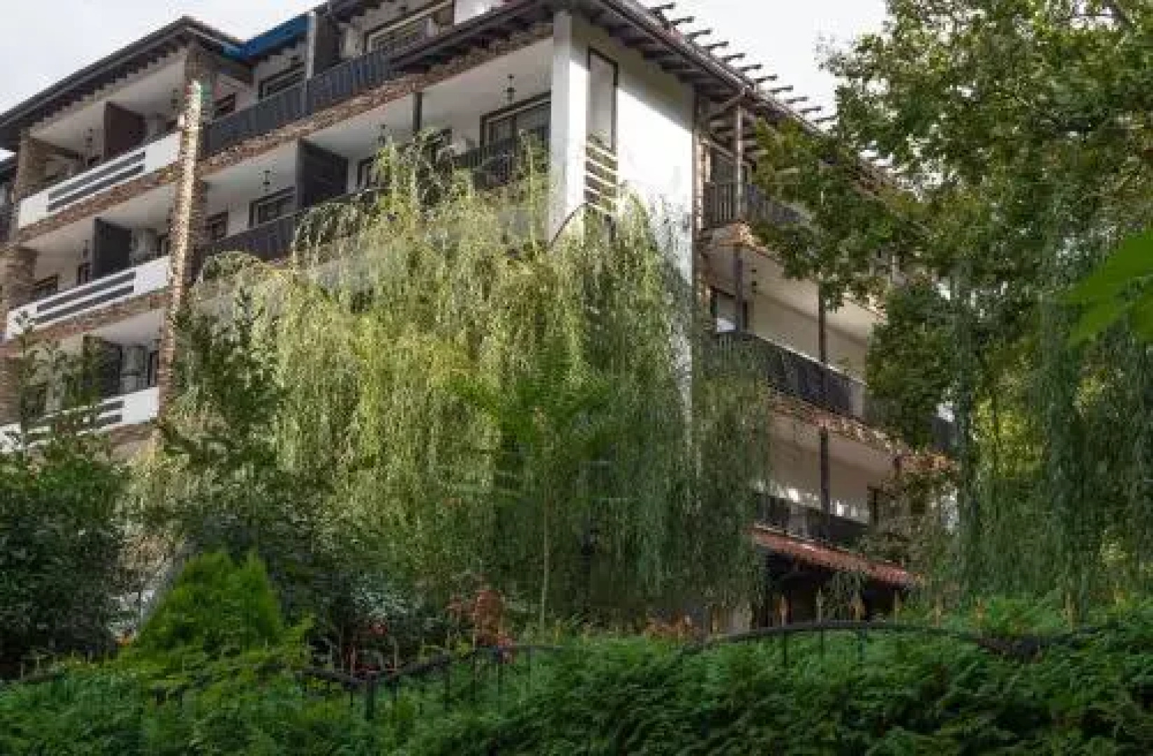 Green Paradise Complex