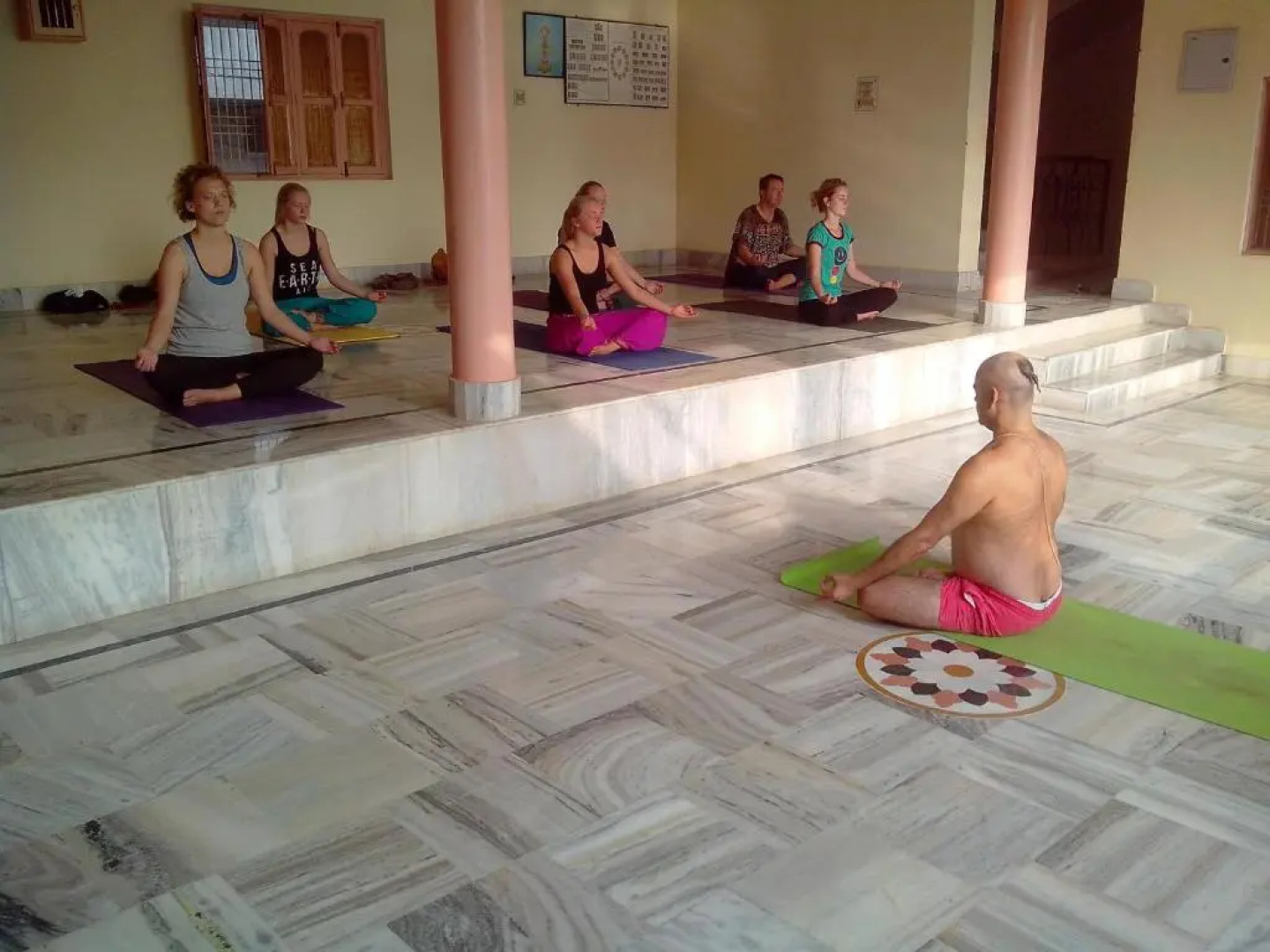 Shri Yoga Mandir Guest House