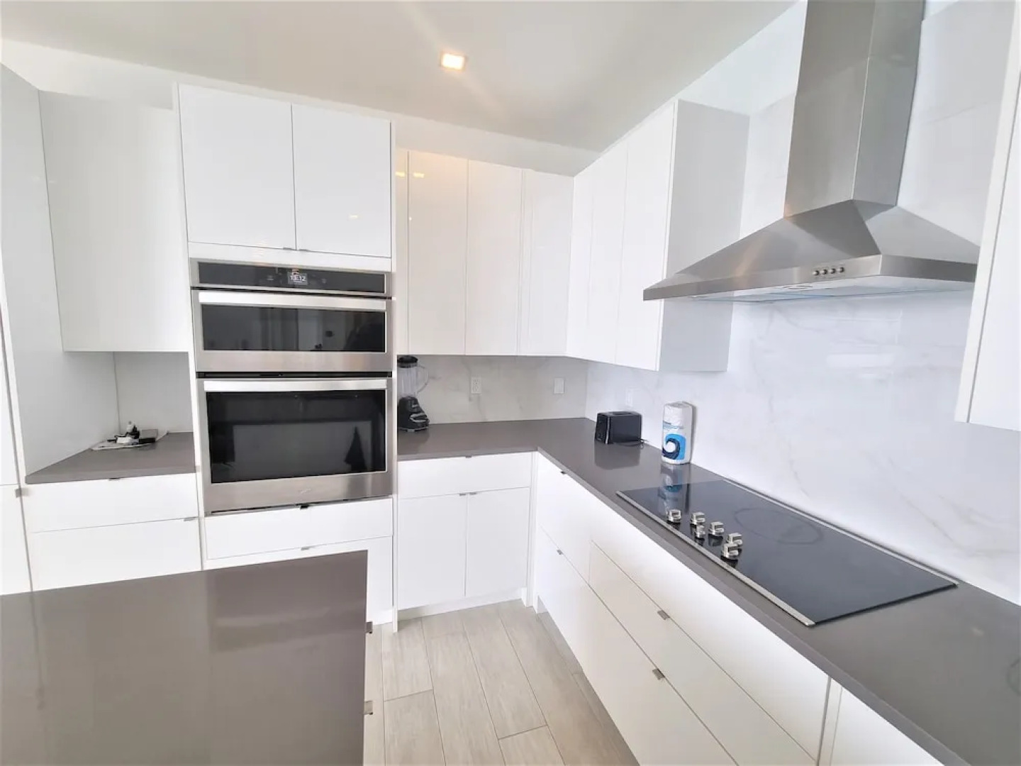 Lighthouse Point Residences