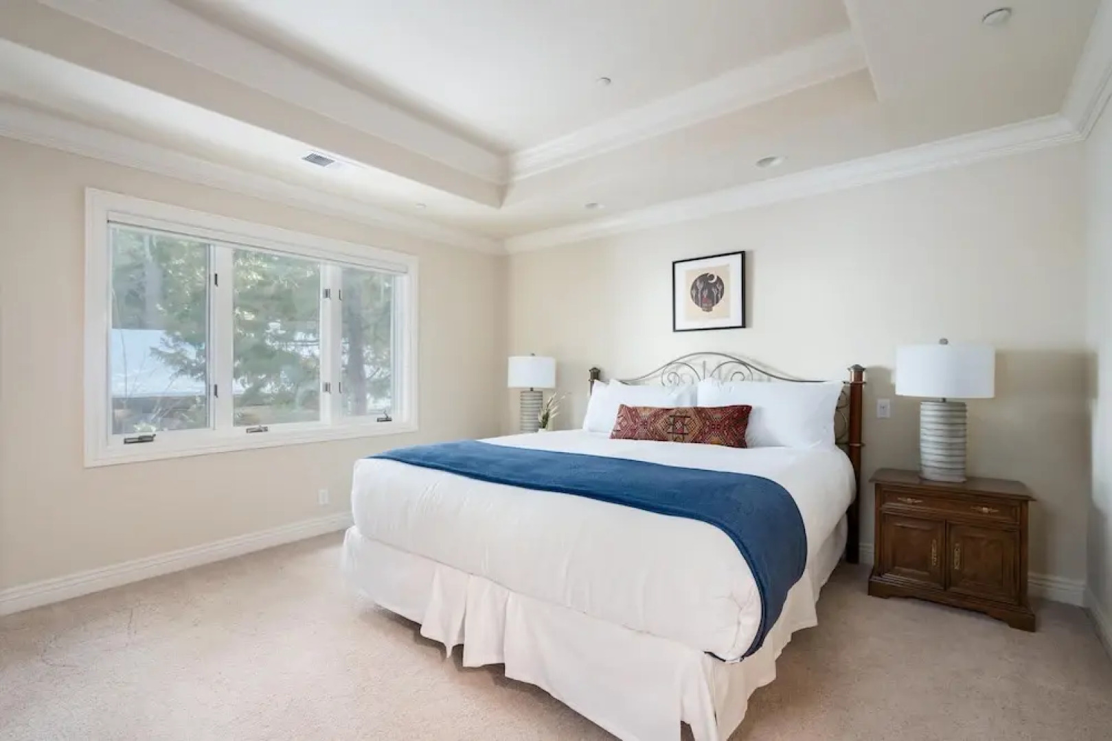 Atlas - Private & Spacious Lakeside Cabin w Spa & Game Room