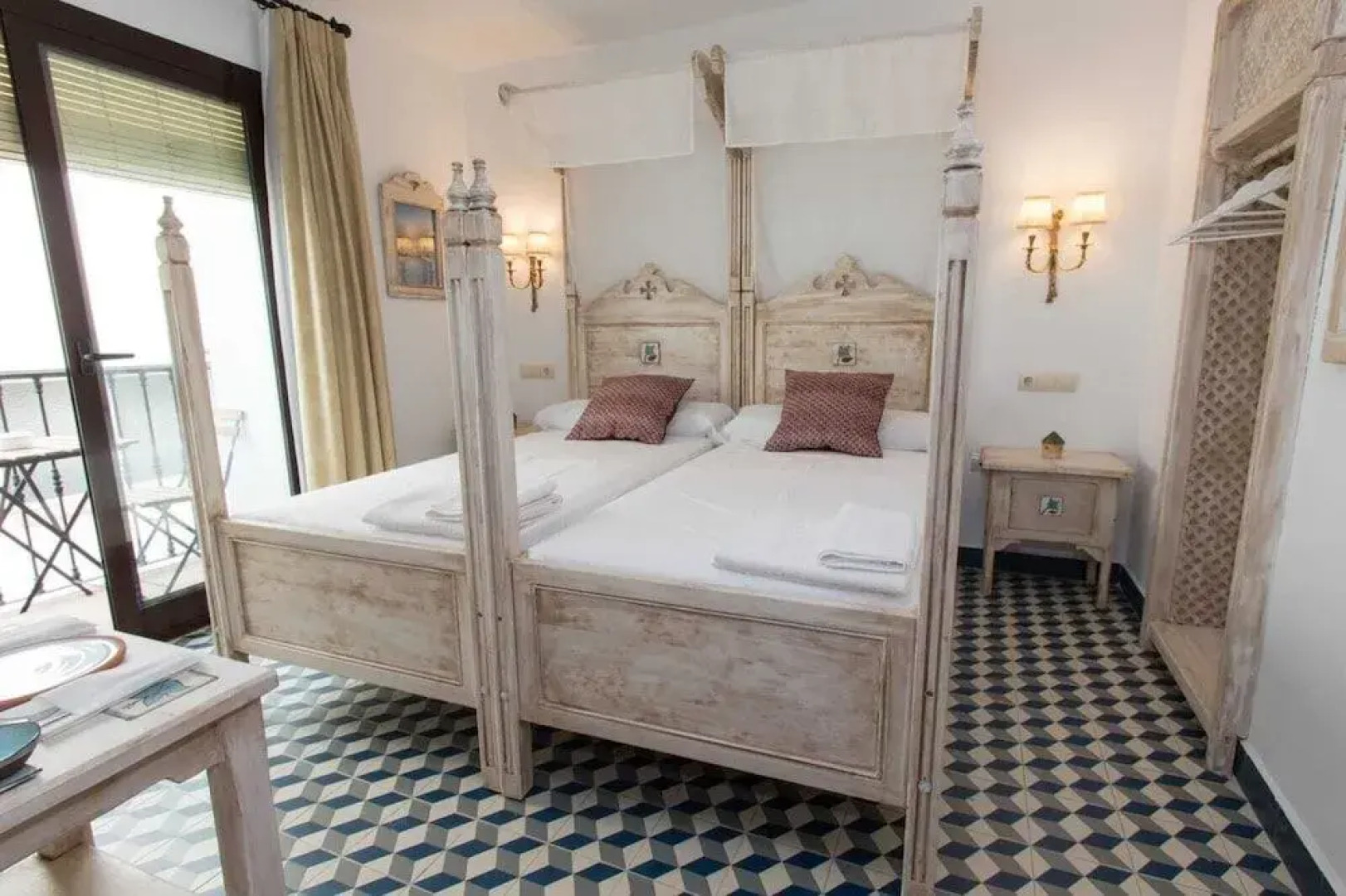 Hostal la Plaza Tolox