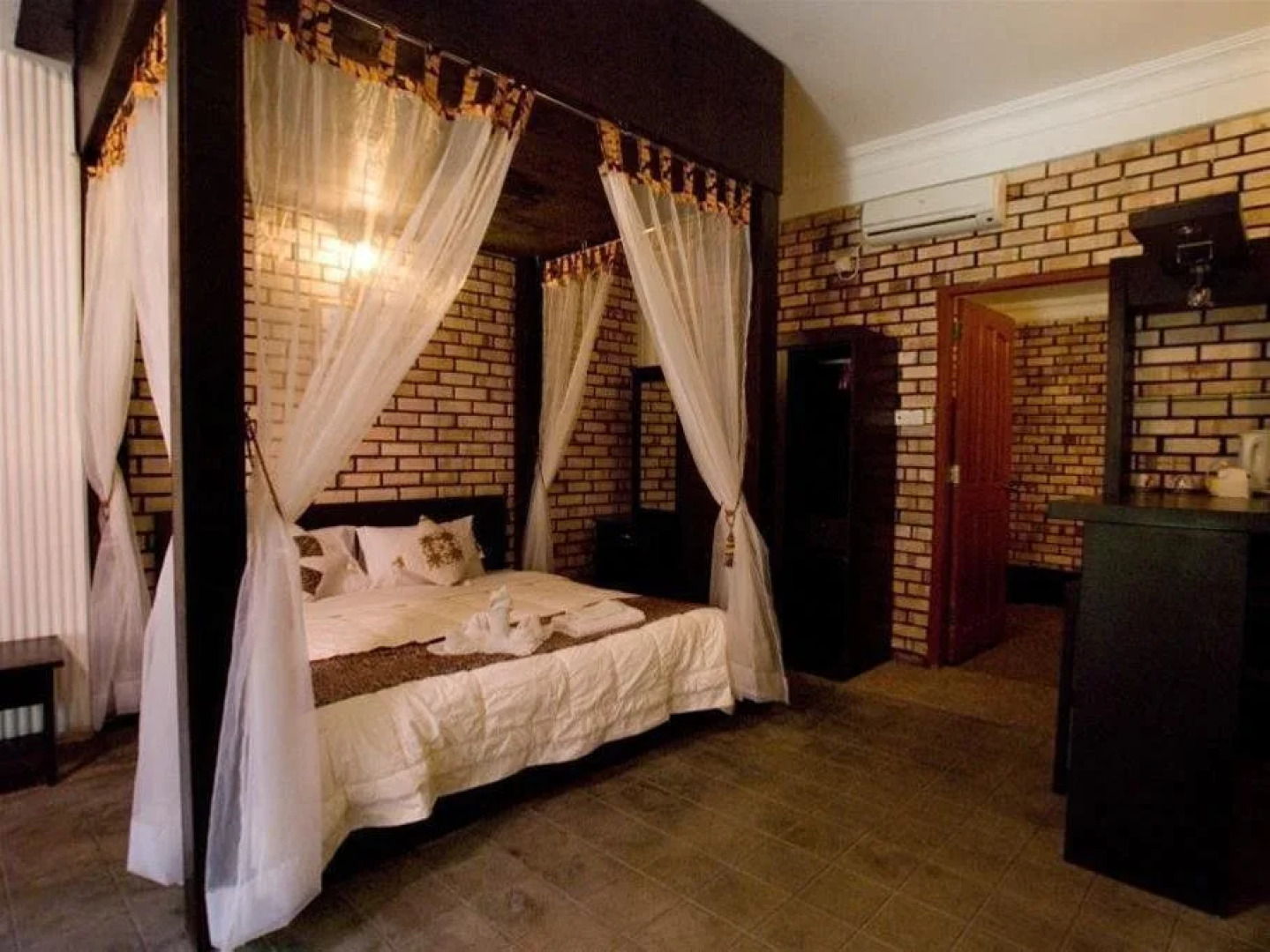 Rina Balinese Resort