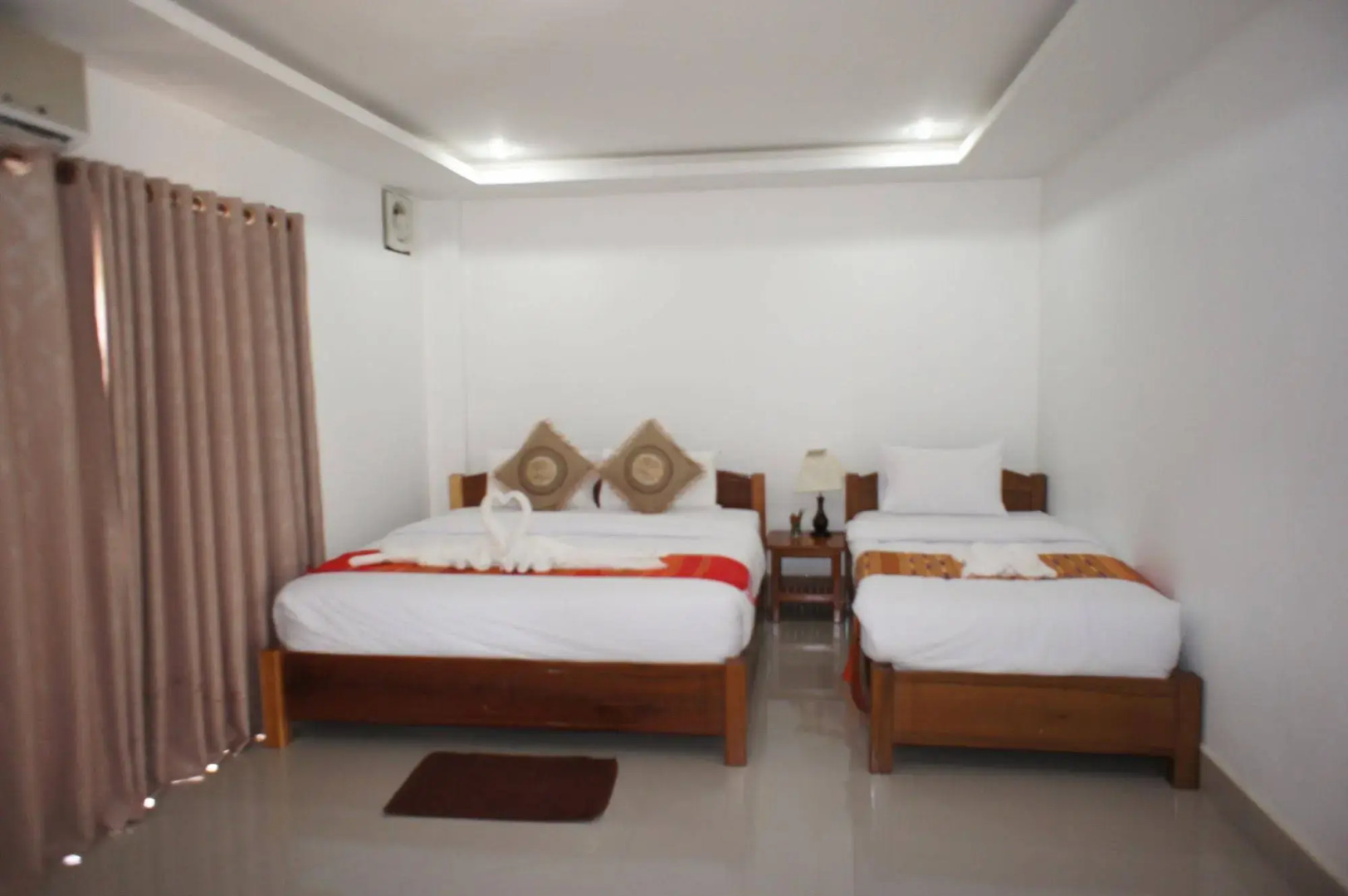 The Grand Riverside Hotel