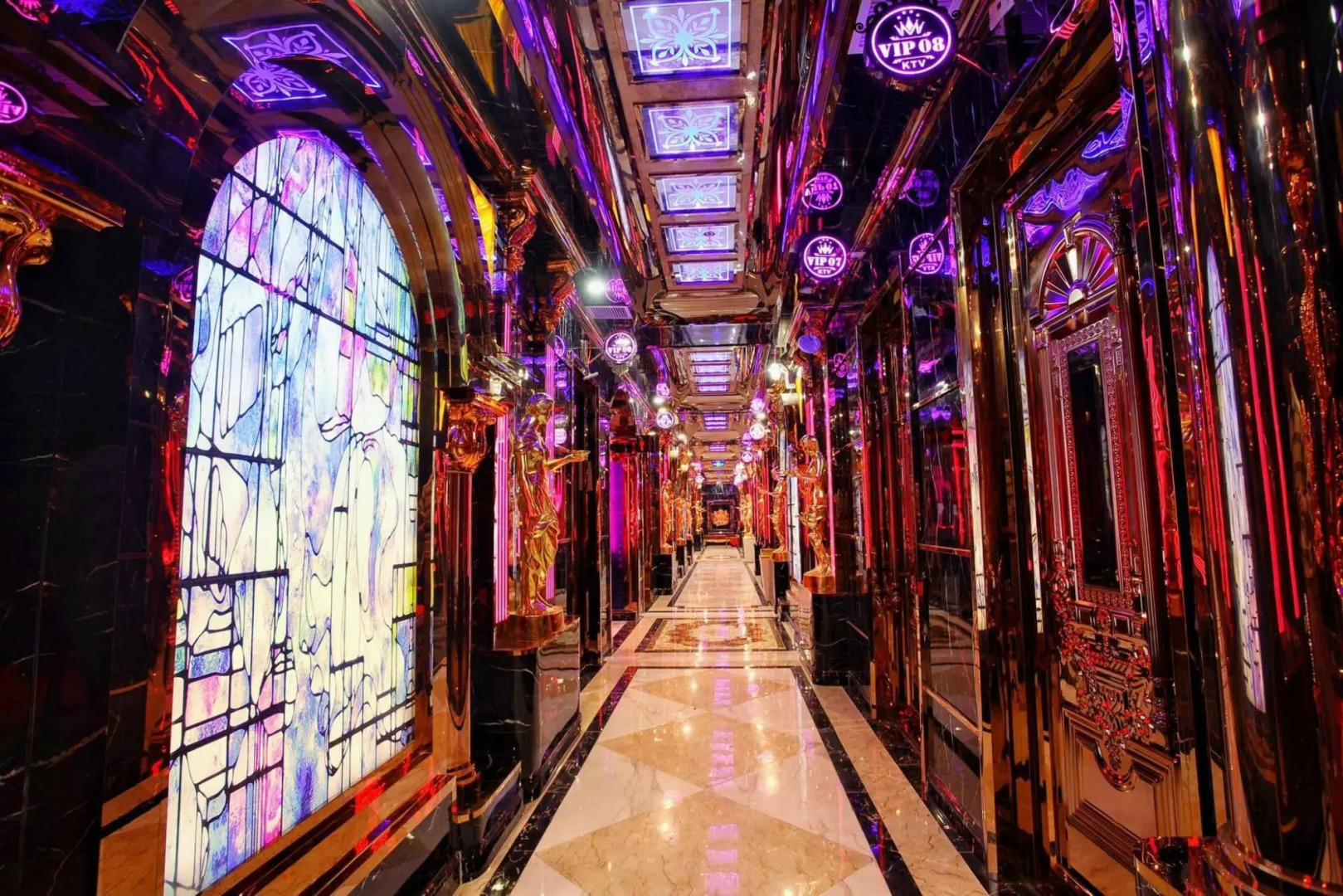 Minh Phu Diamond Palace hotel