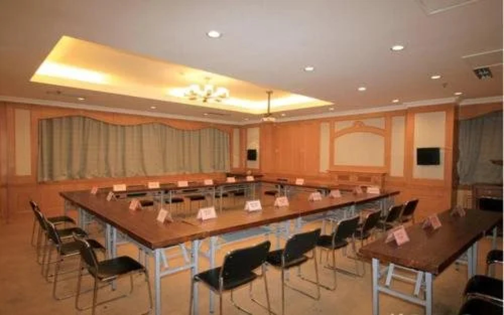 Financial Hotel Yantai