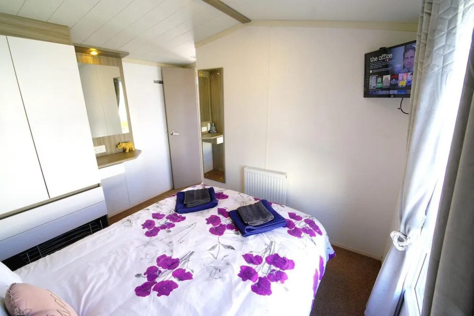 Lovely 2-bed Static Caravan in Rhyl