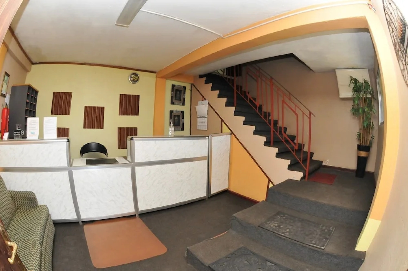 Mokos Bed & Breakfast