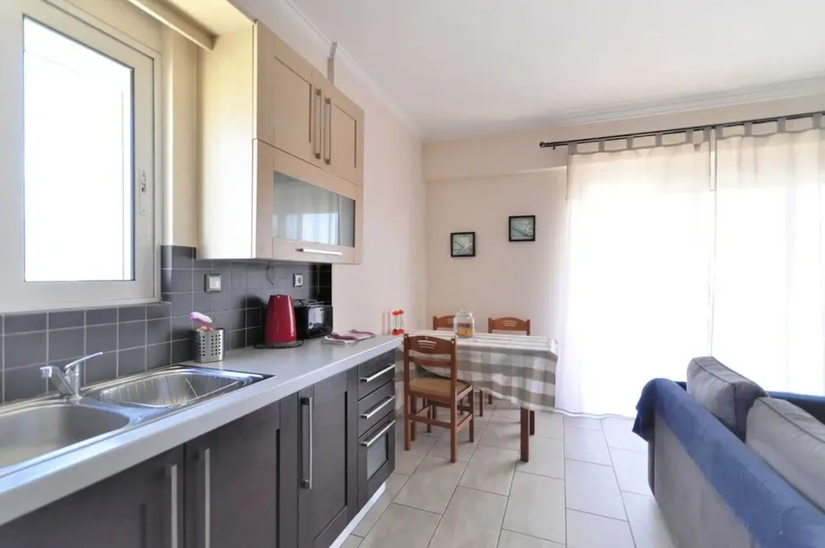 Brand new Family Apartment With Acropolis View, Sleeps 5