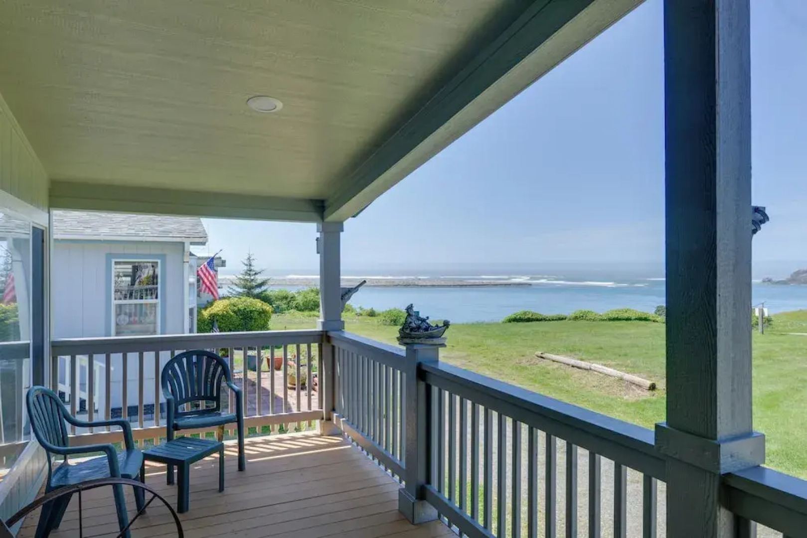 Smith River Home w/ Boat Launch & Ocean Views