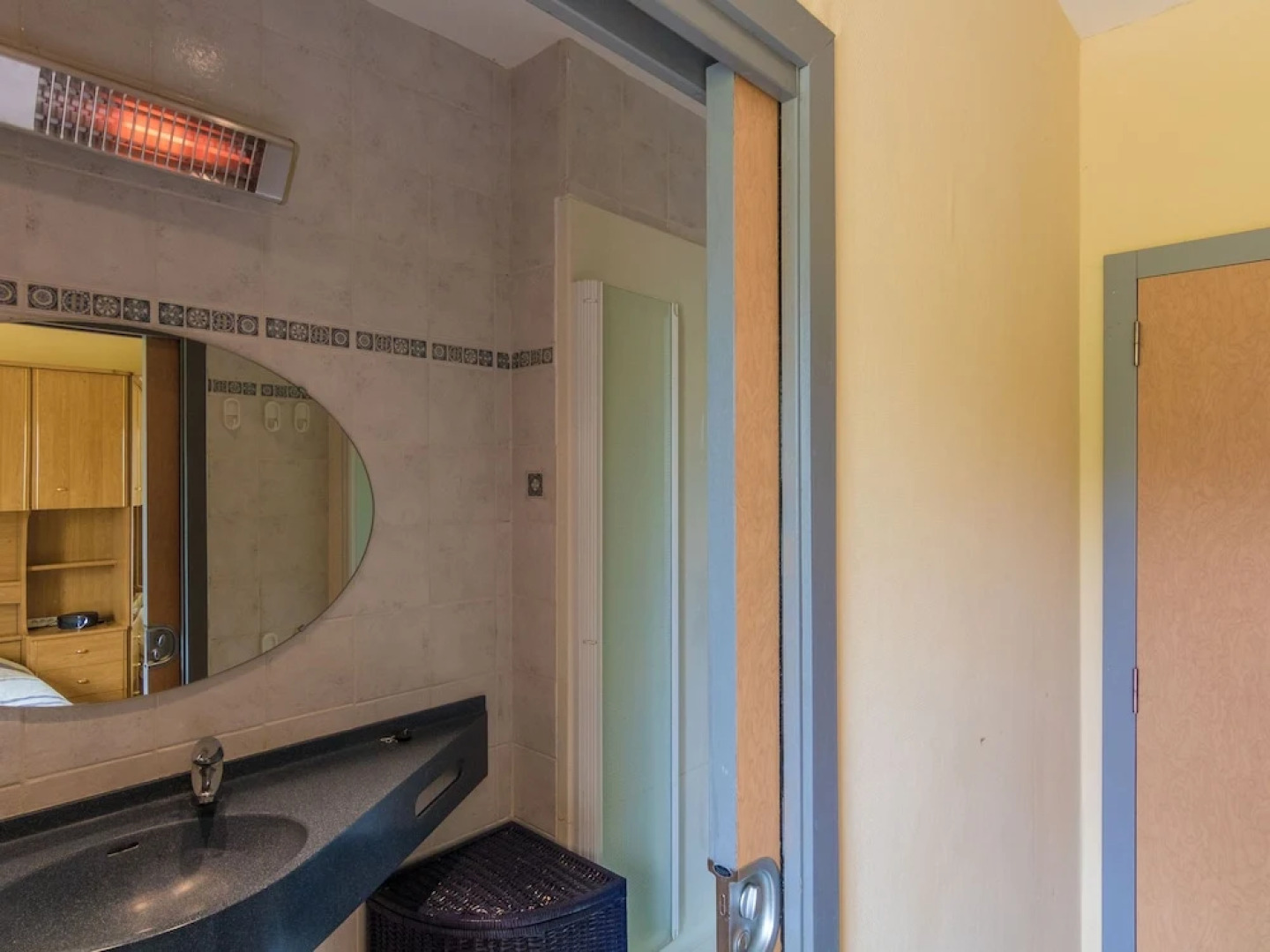 Cosy Holiday Home in Aquitaine With Swimming Pool