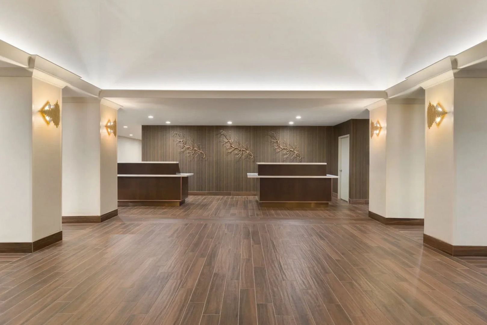 Embassy Suites by Hilton Milwaukee Brookfield