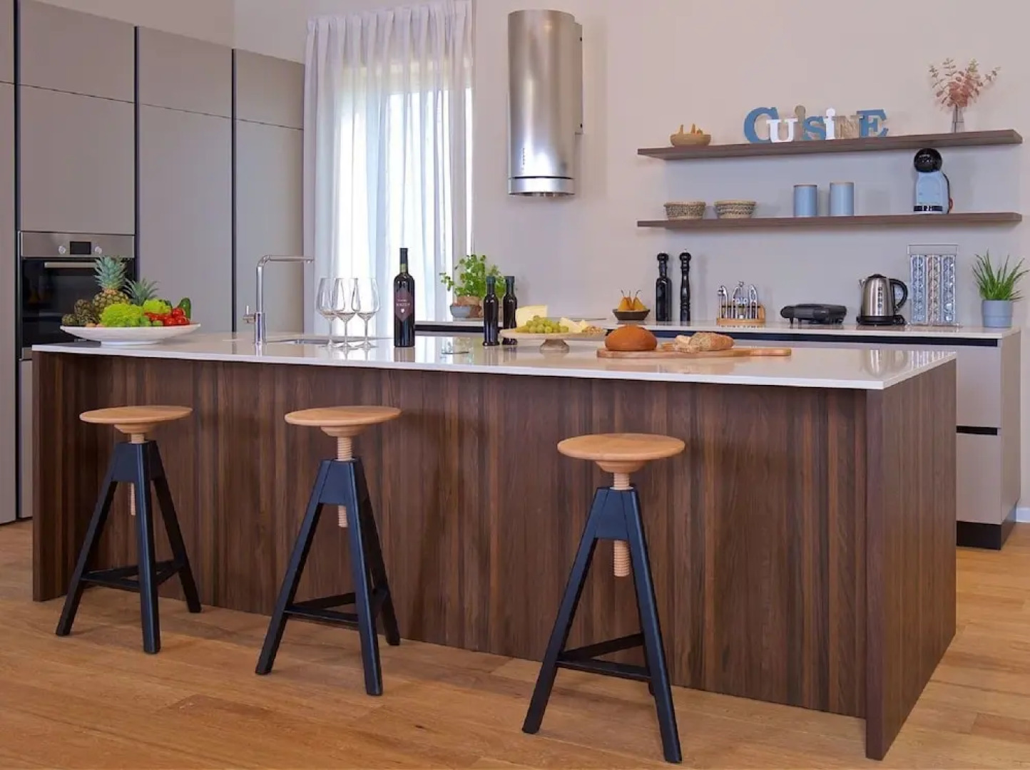 Enticing Holiday Home in Brtonigla with Hot Tub