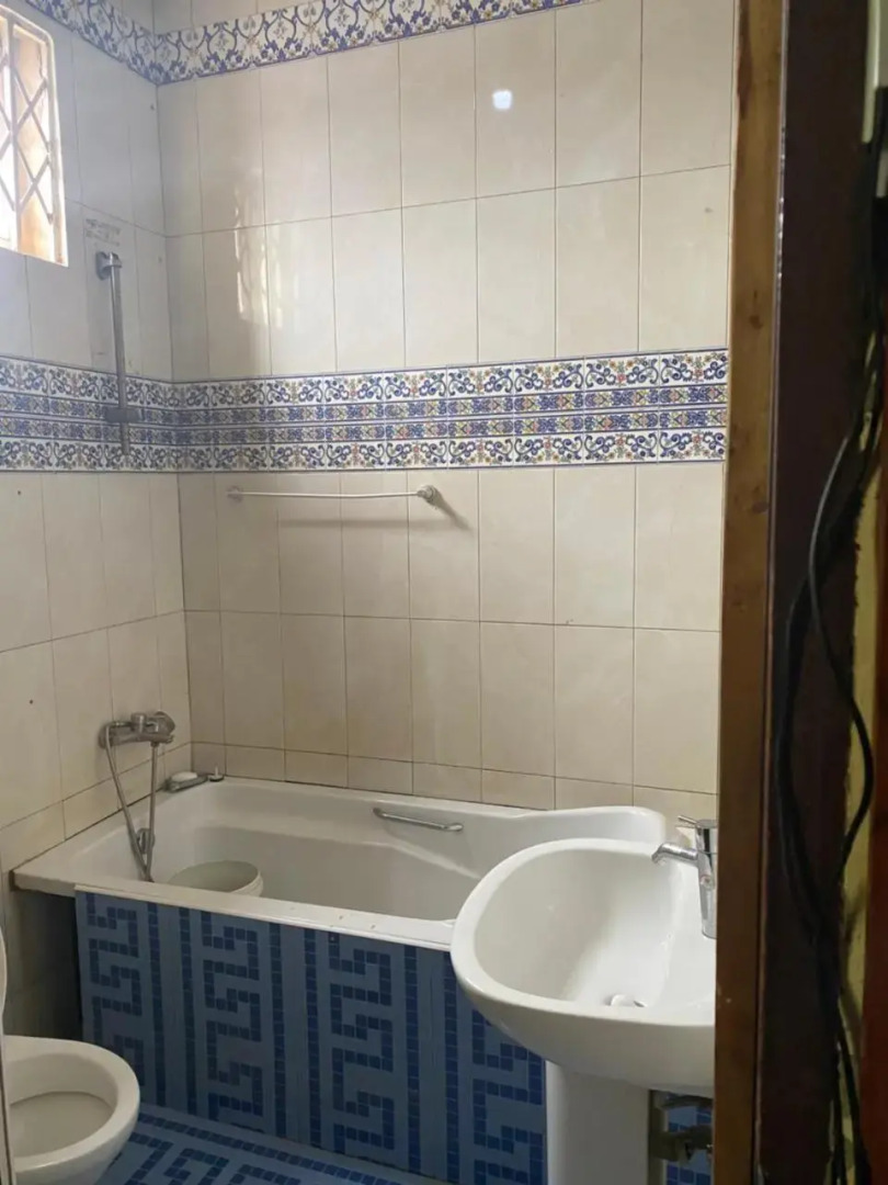 King Makeri Guest House