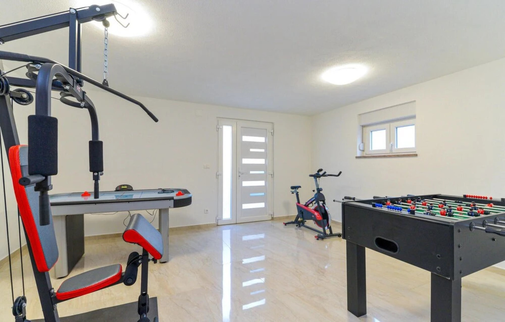 Nice Home in Rovanjska With 4 Bedrooms, Wifi and Outdoor Swimming Pool