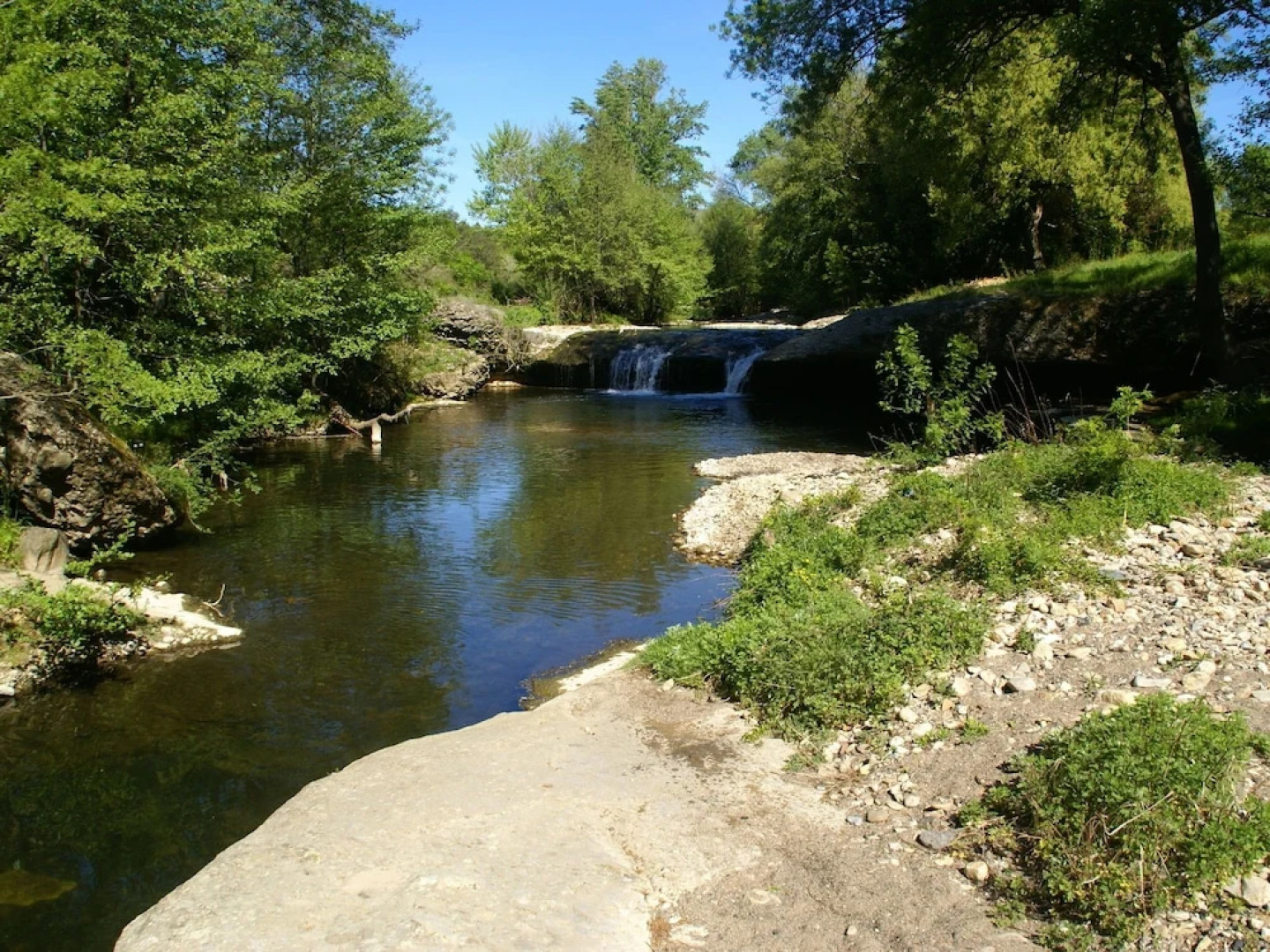 Magnificent Villa in Les Mages With Jacuzzi