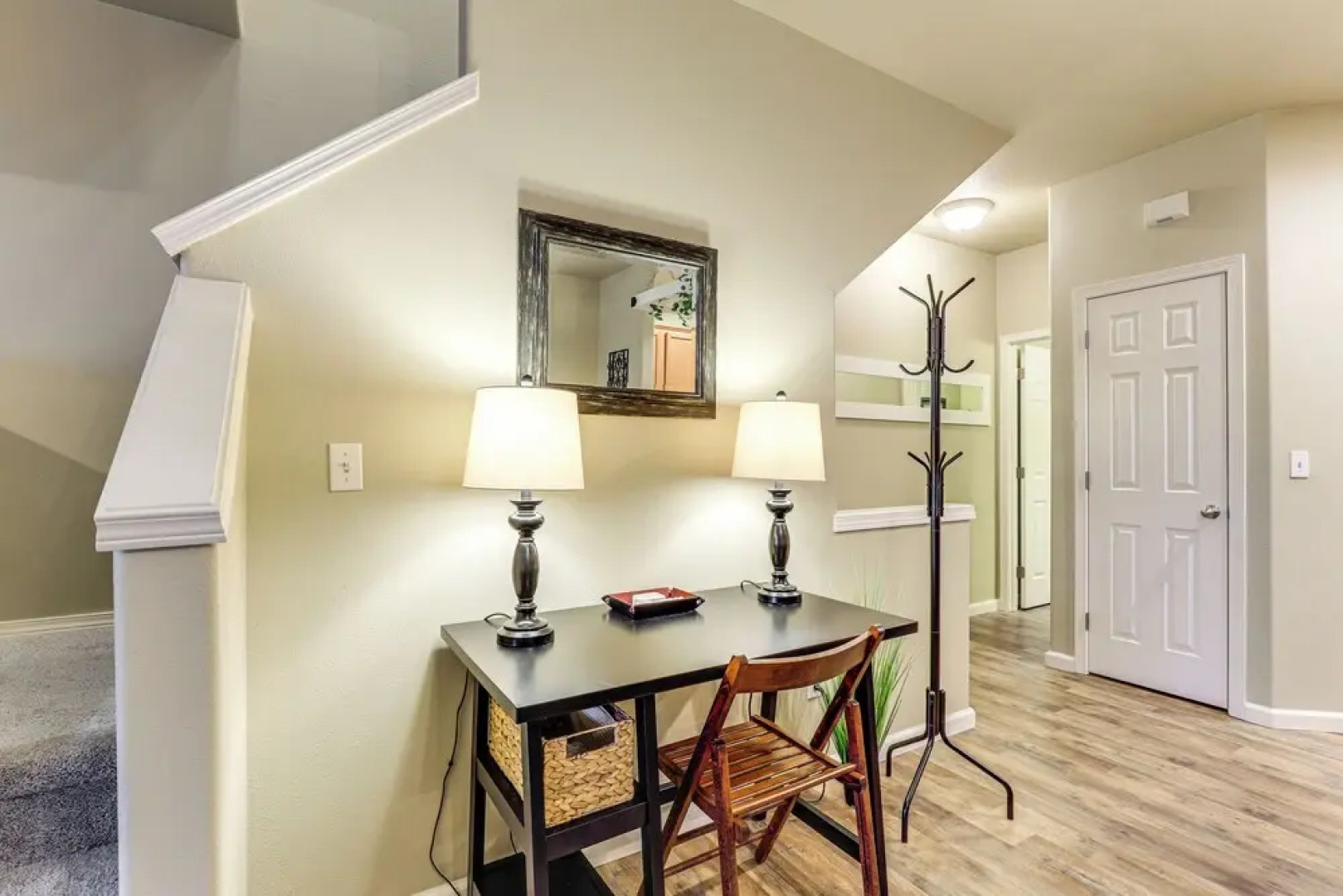 Walk to Mcmenamins Edgefield: Inviting Townhome!