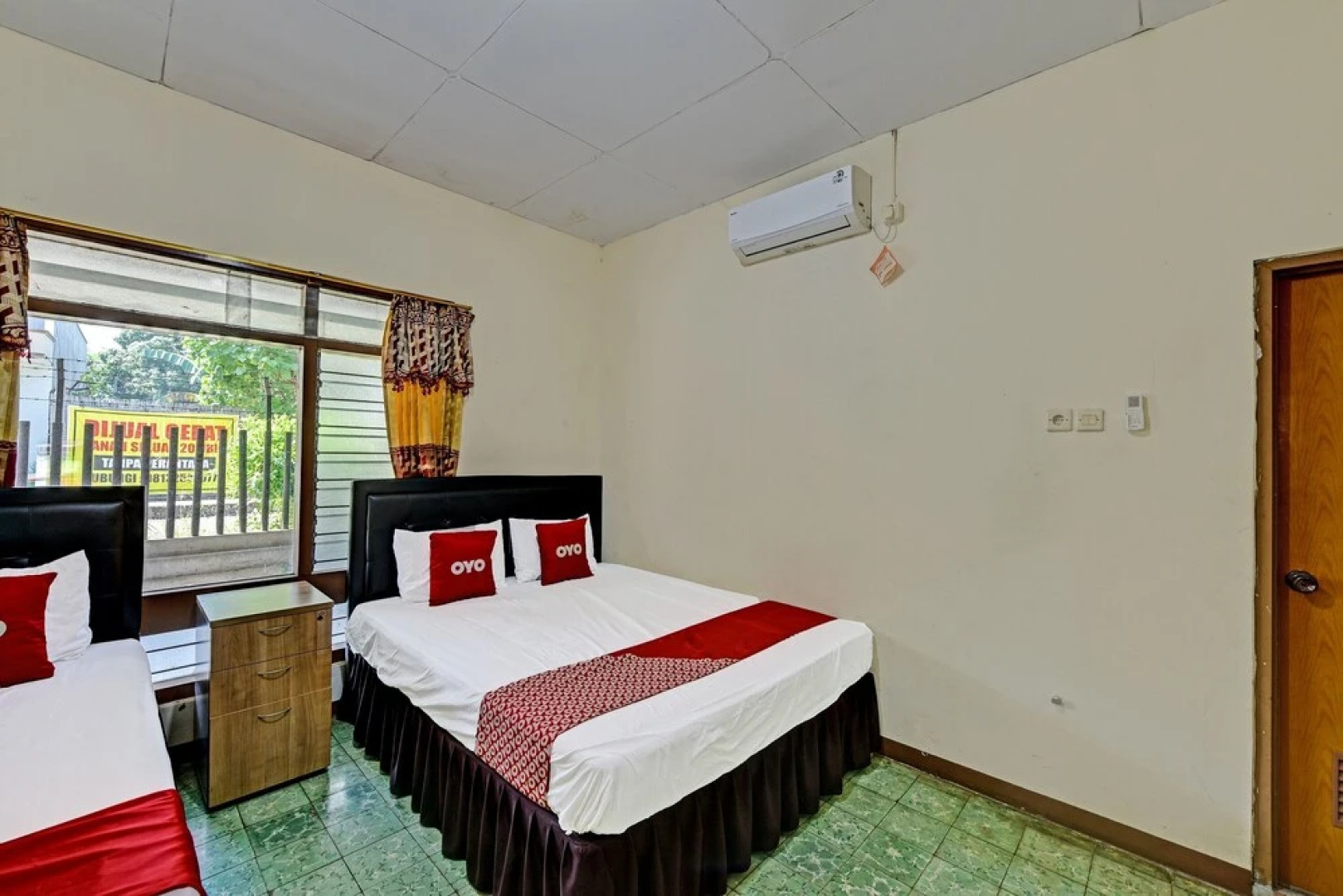 OYO 90443 Hotel New Kartika In