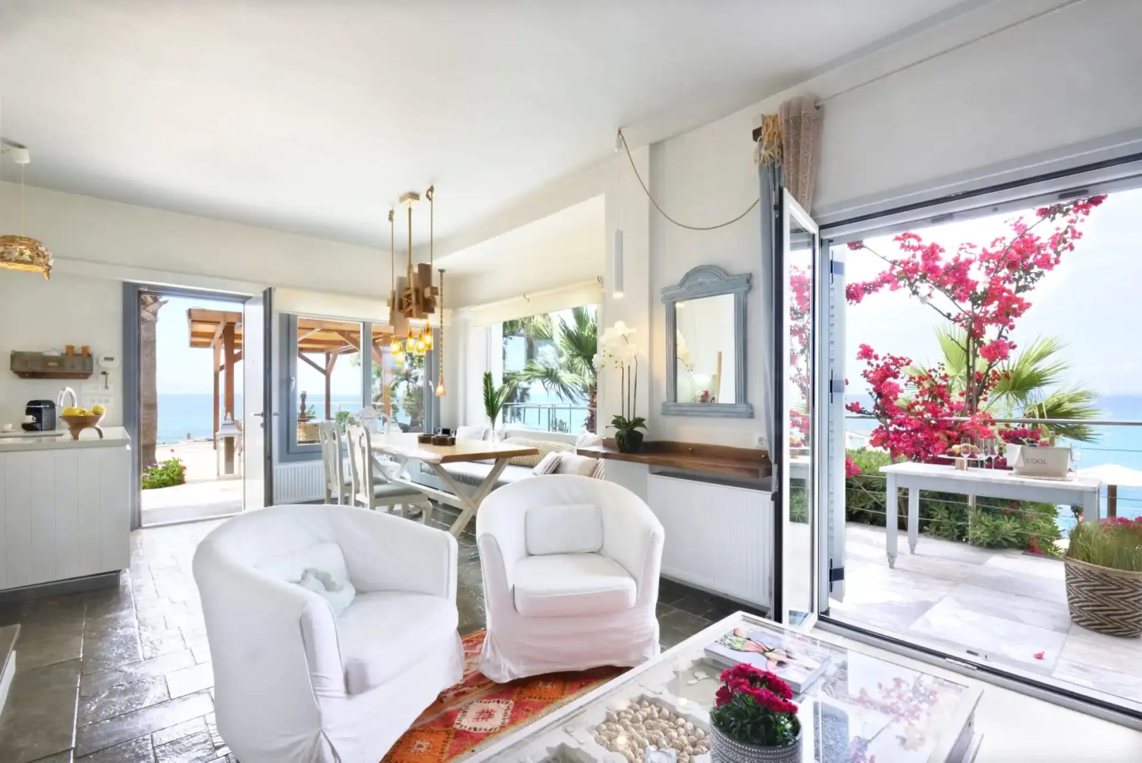 Paradisso Luxury Beach Villas