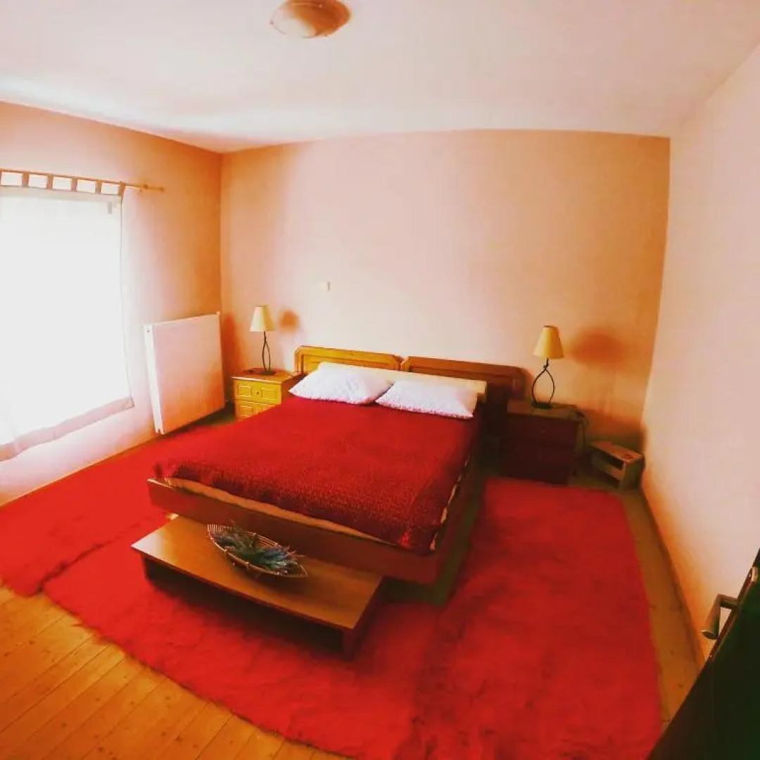 Sklithro's stonehouse