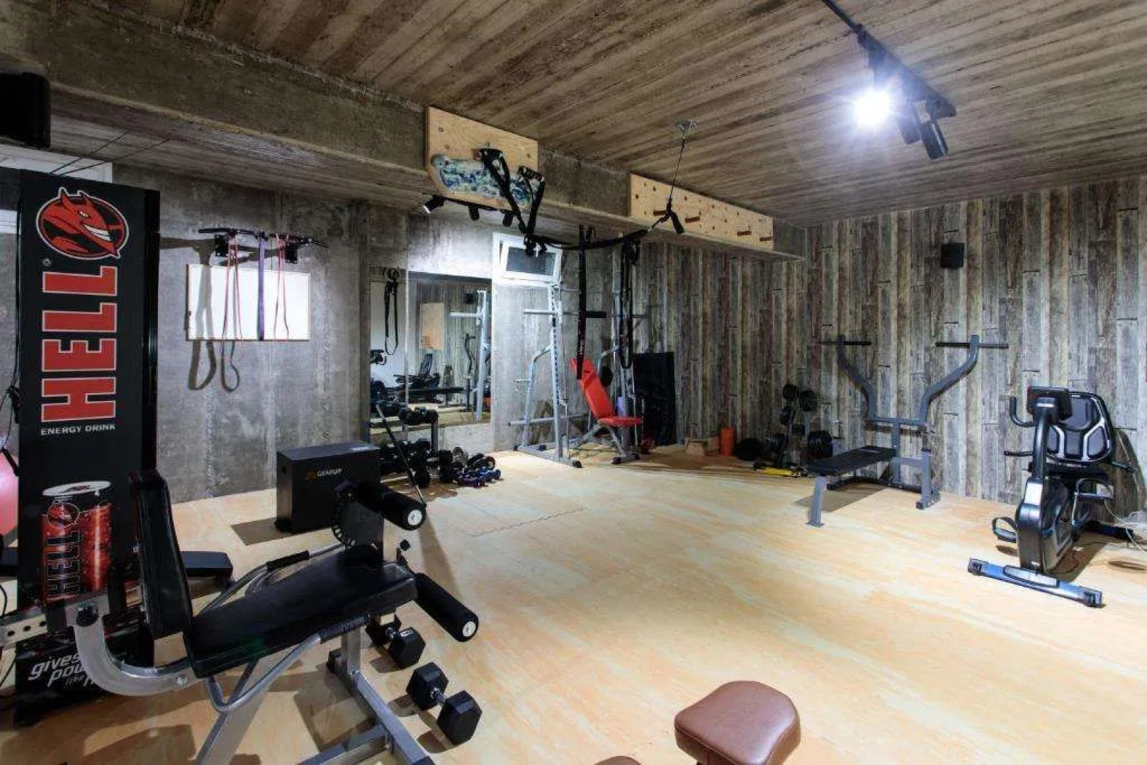 Liana Beach Hotel & Spa