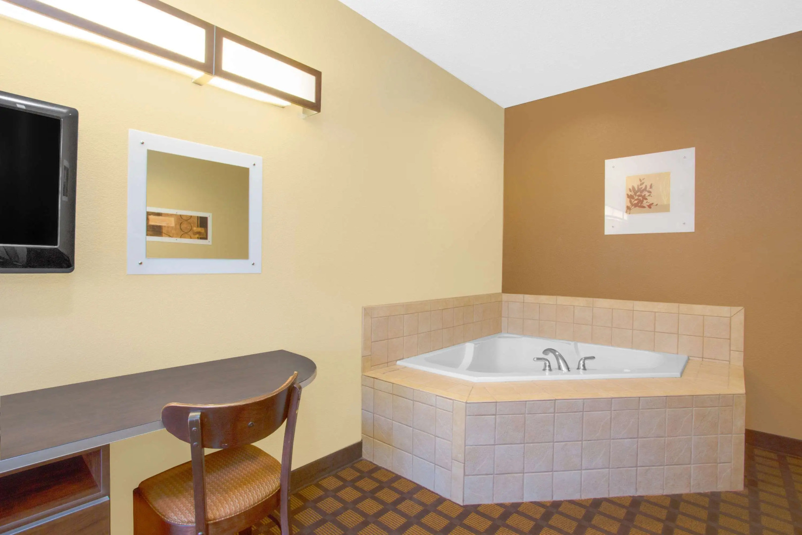 Microtel Inn & Suites by Wyndham Harrisonburg