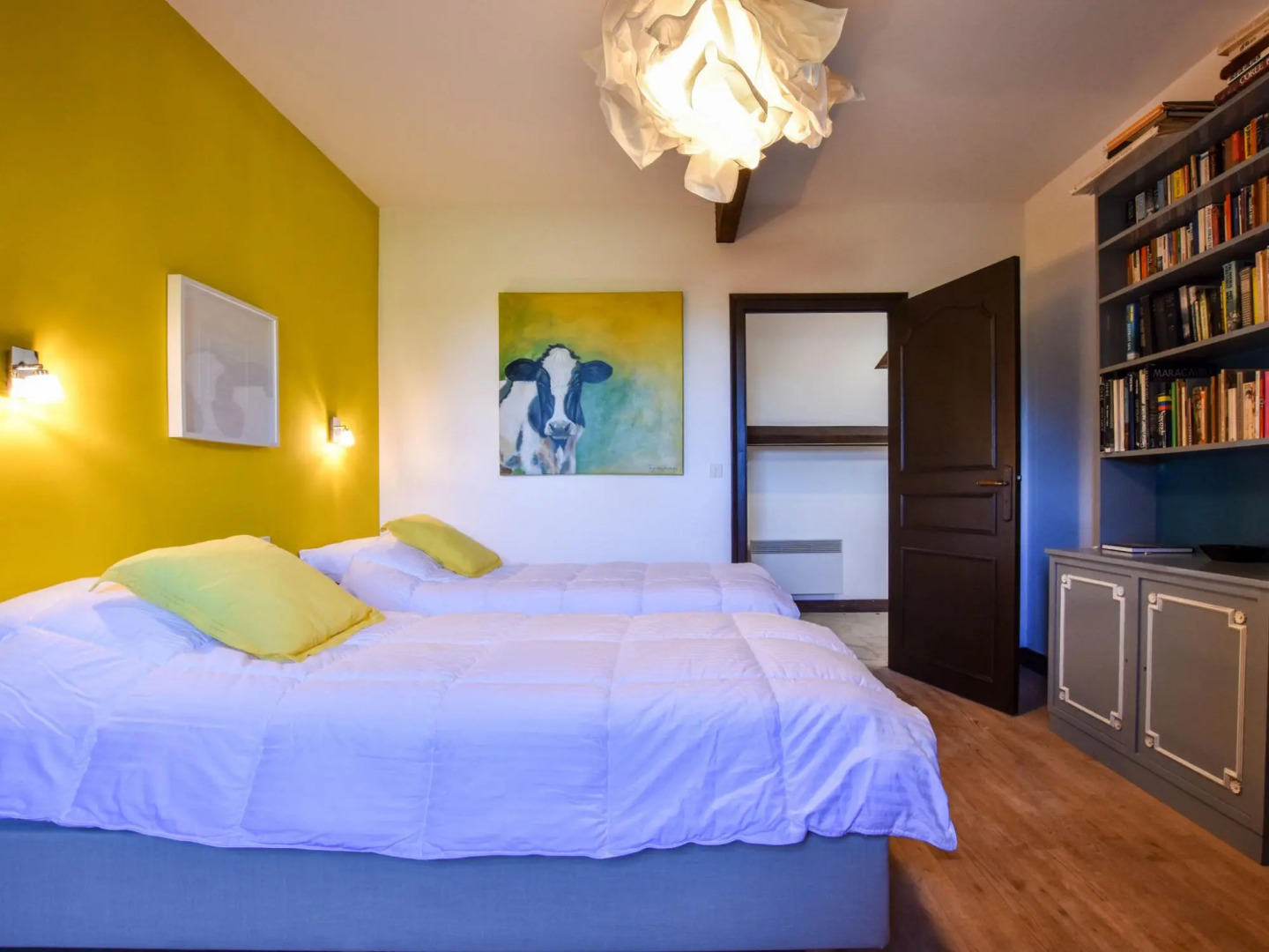 Beautiful Renovated Villa With Private Pool, 2 Terraces and Beautiful View!