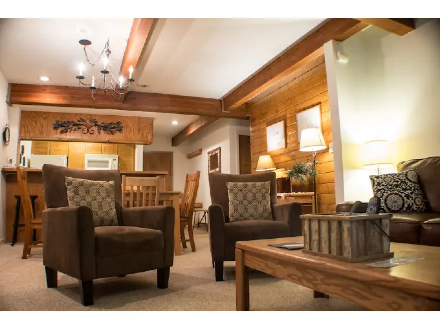 Wood Creek Condominiums