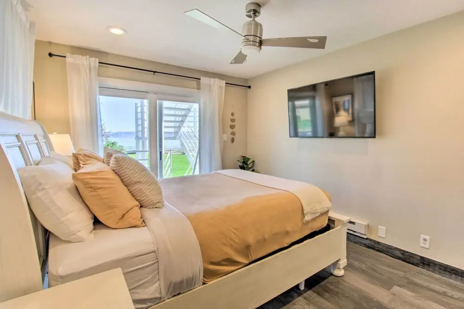 Stunning Waterfront Retreat in Garden City!