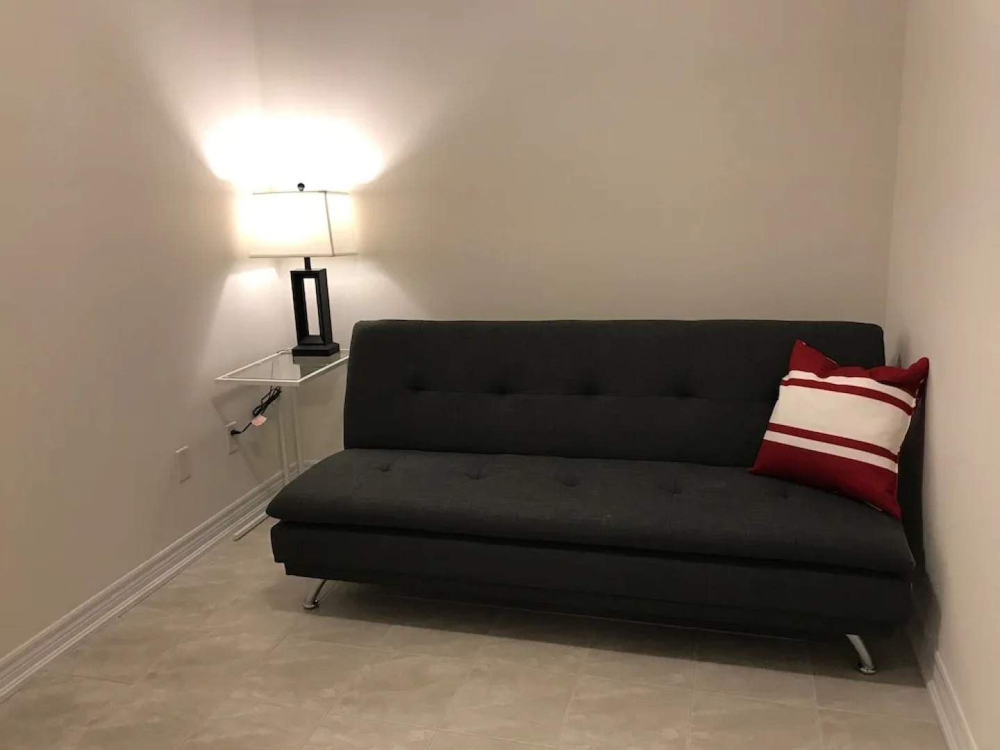 Extravagant Brand New Town House