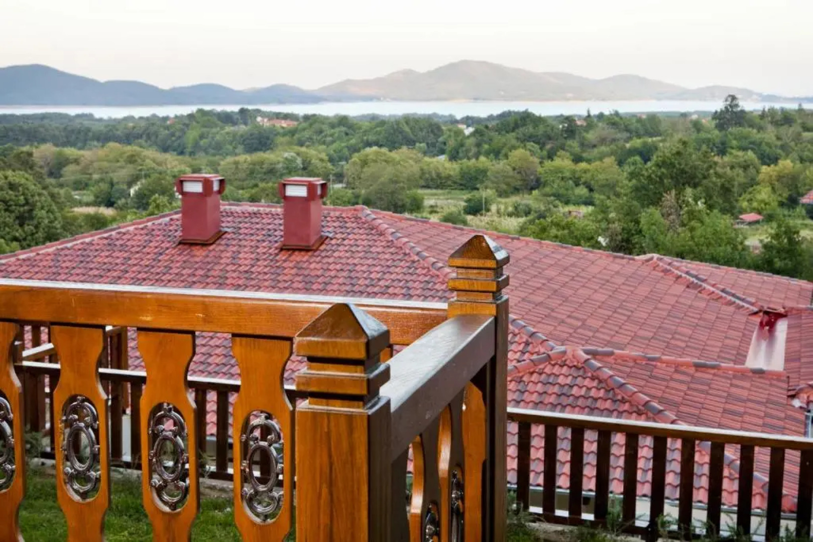 Kazarma Lake Resort & Spa