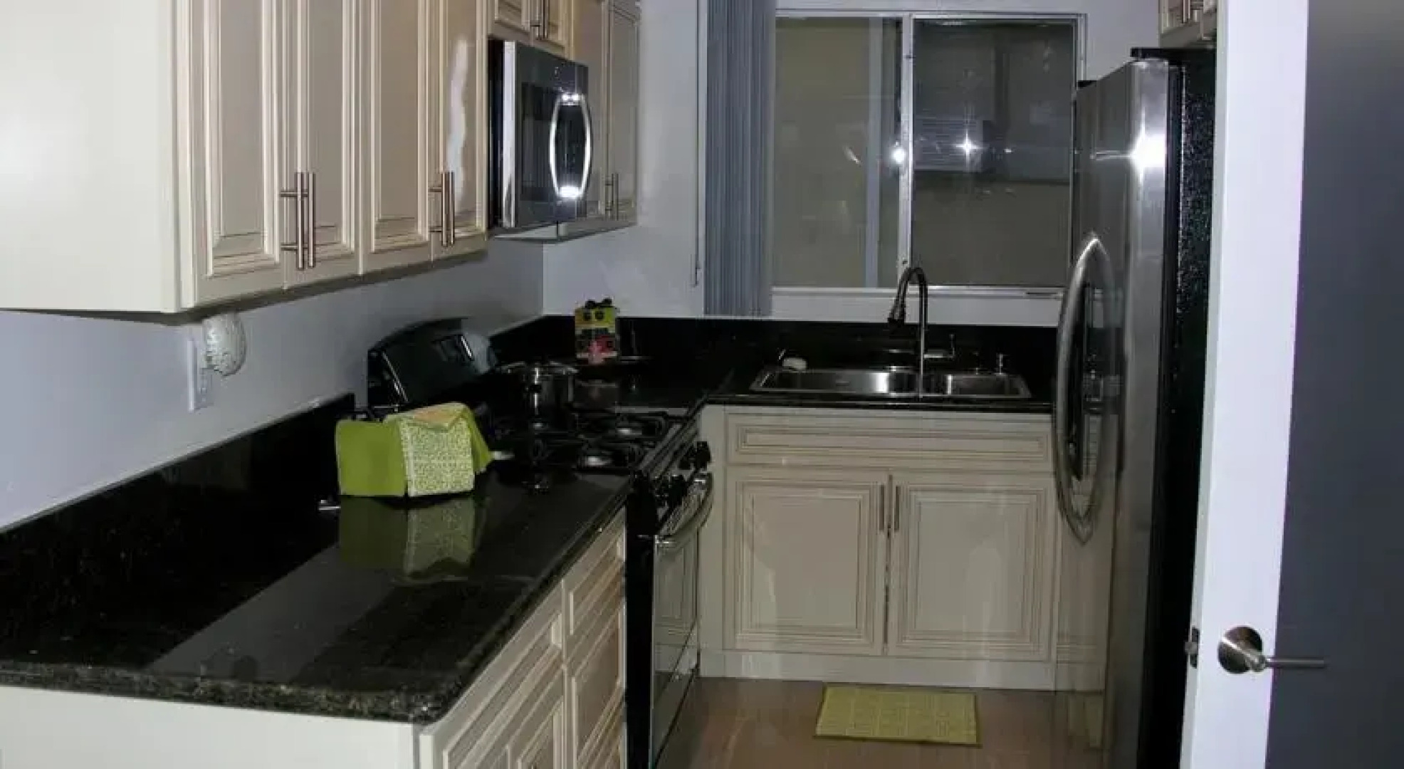 West Hollywood Beauty Laurel #1