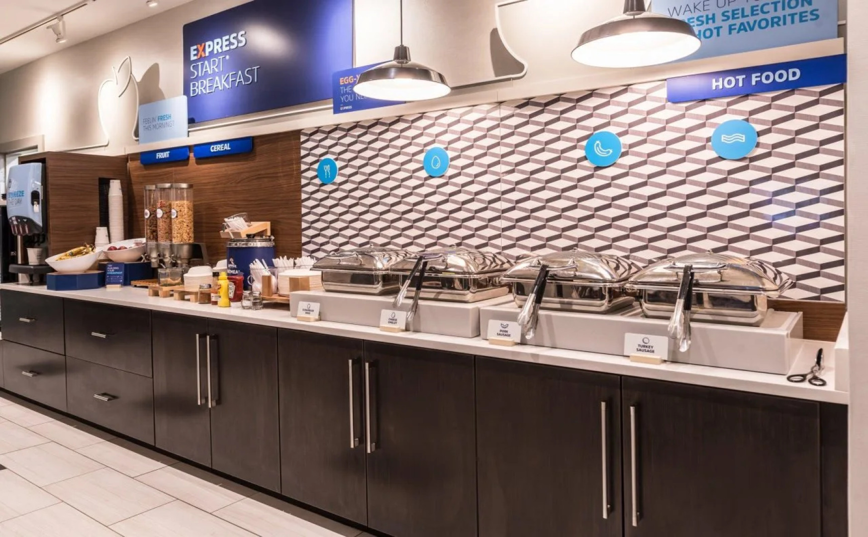 Holiday Inn Express & Suites Farmville by IHG