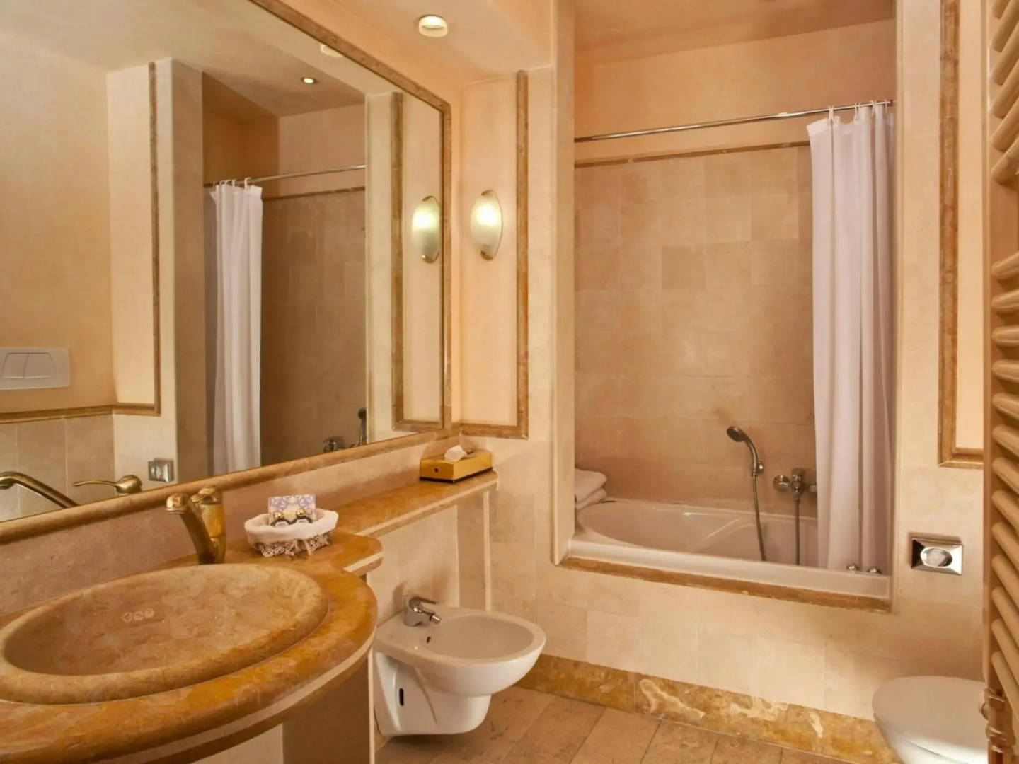 Holiday Inn Express & Suites Willows by IHG